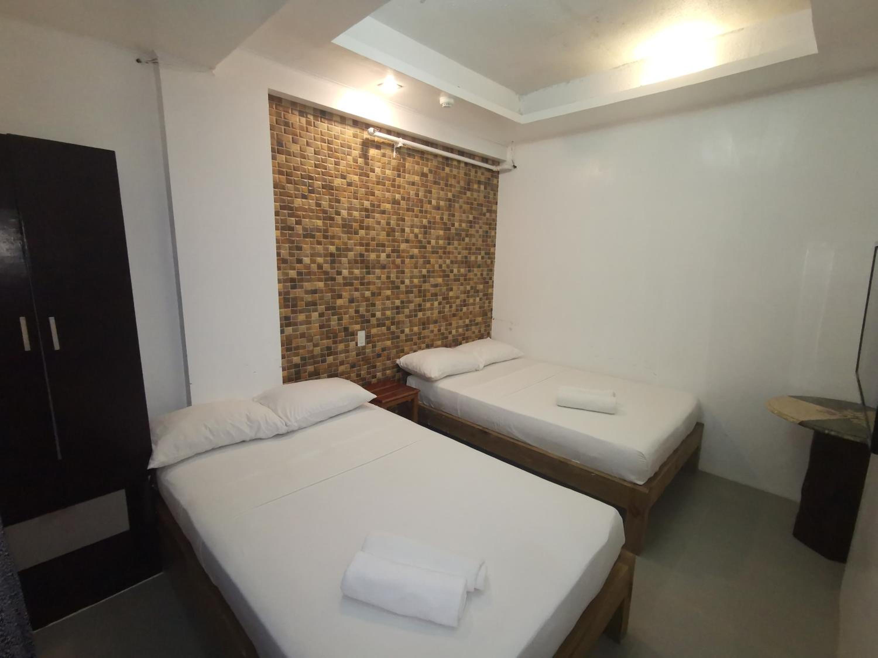 Taj Guesthouse Boracay