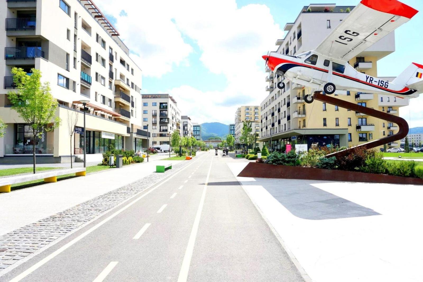 Relaxing Coresi Mall studio free parking