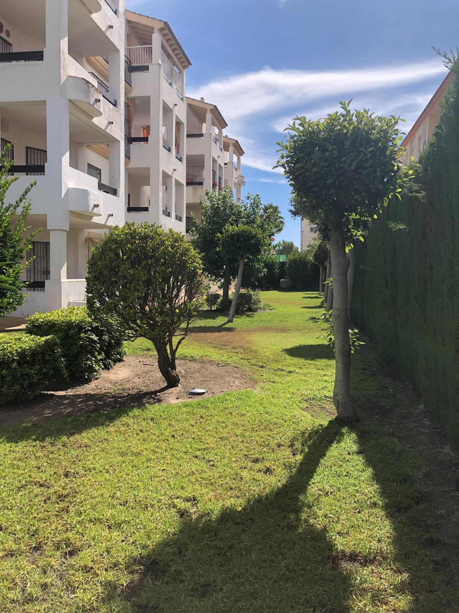 Playa Laguna Bajo Parking