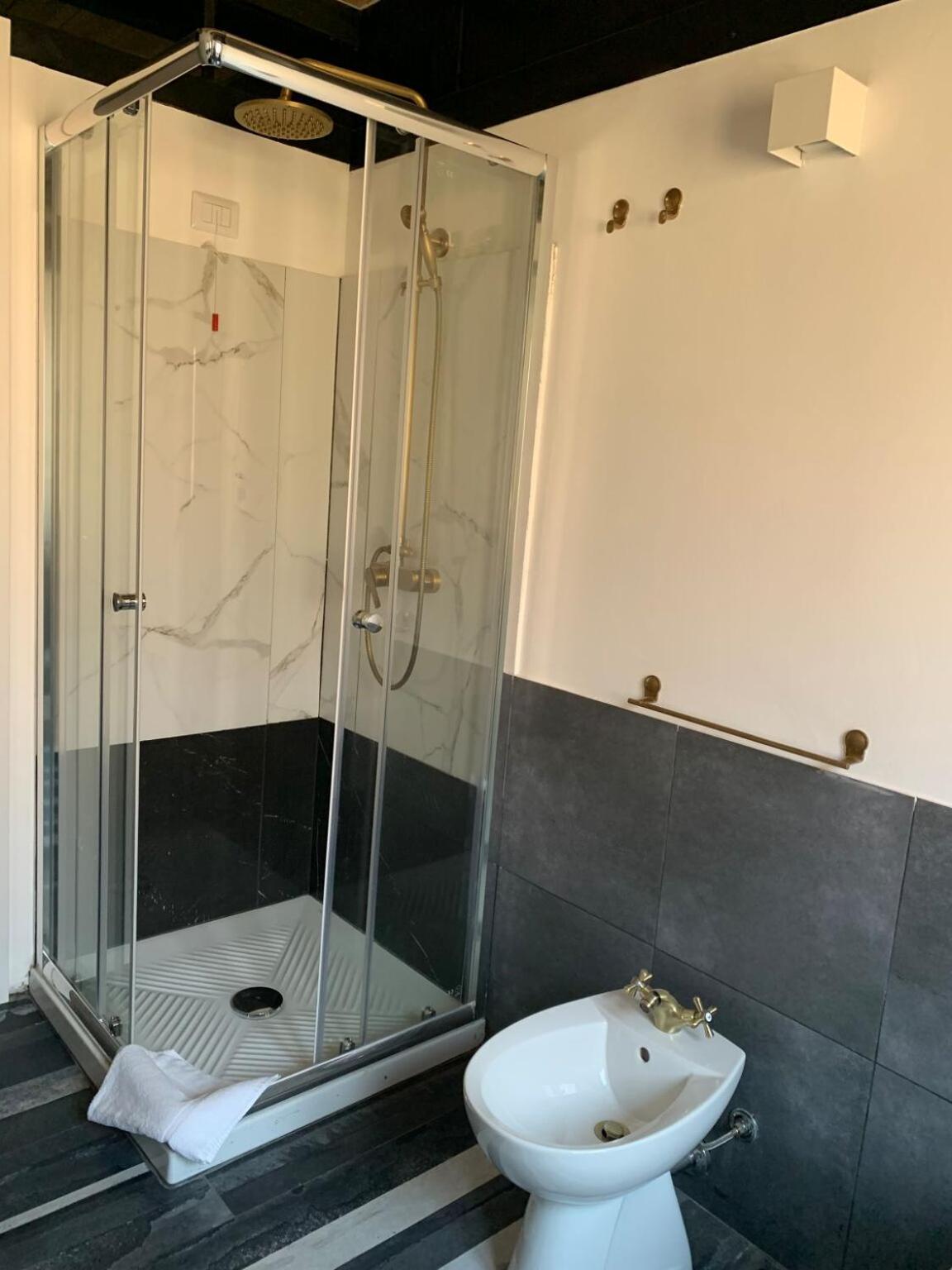 Elegant Studio Cagliari 60 m² + Balcony B view 5