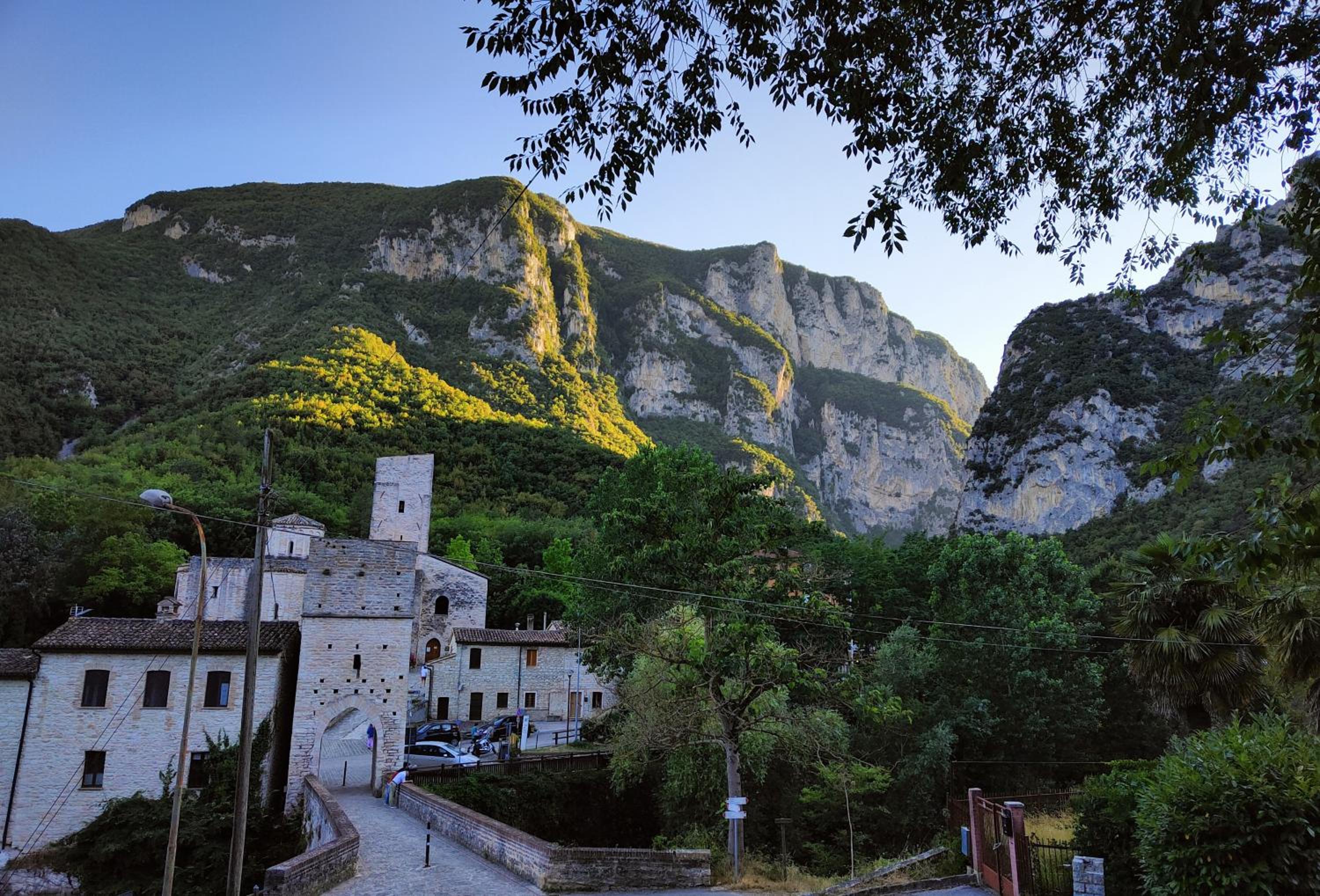 B&B Bivacco Frasassi climbing & trail running house view 5