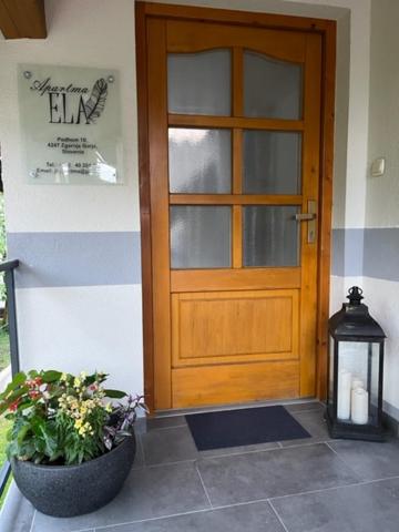Zemva Stays - Apartma ELA