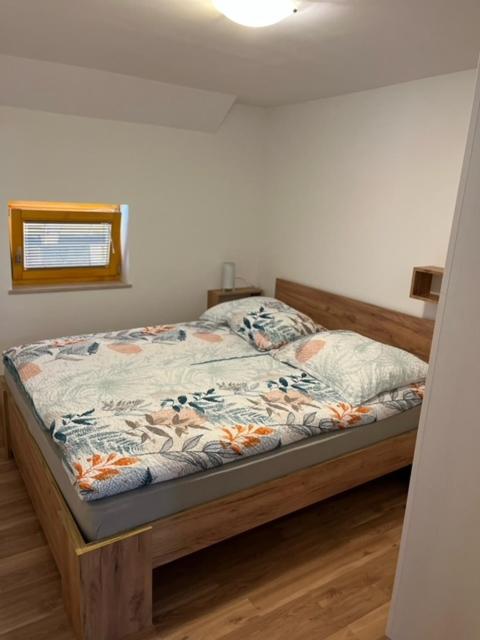 Zemva Stays - Apartma ELA