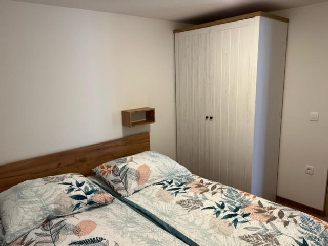 Zemva Stays - Apartma ELA