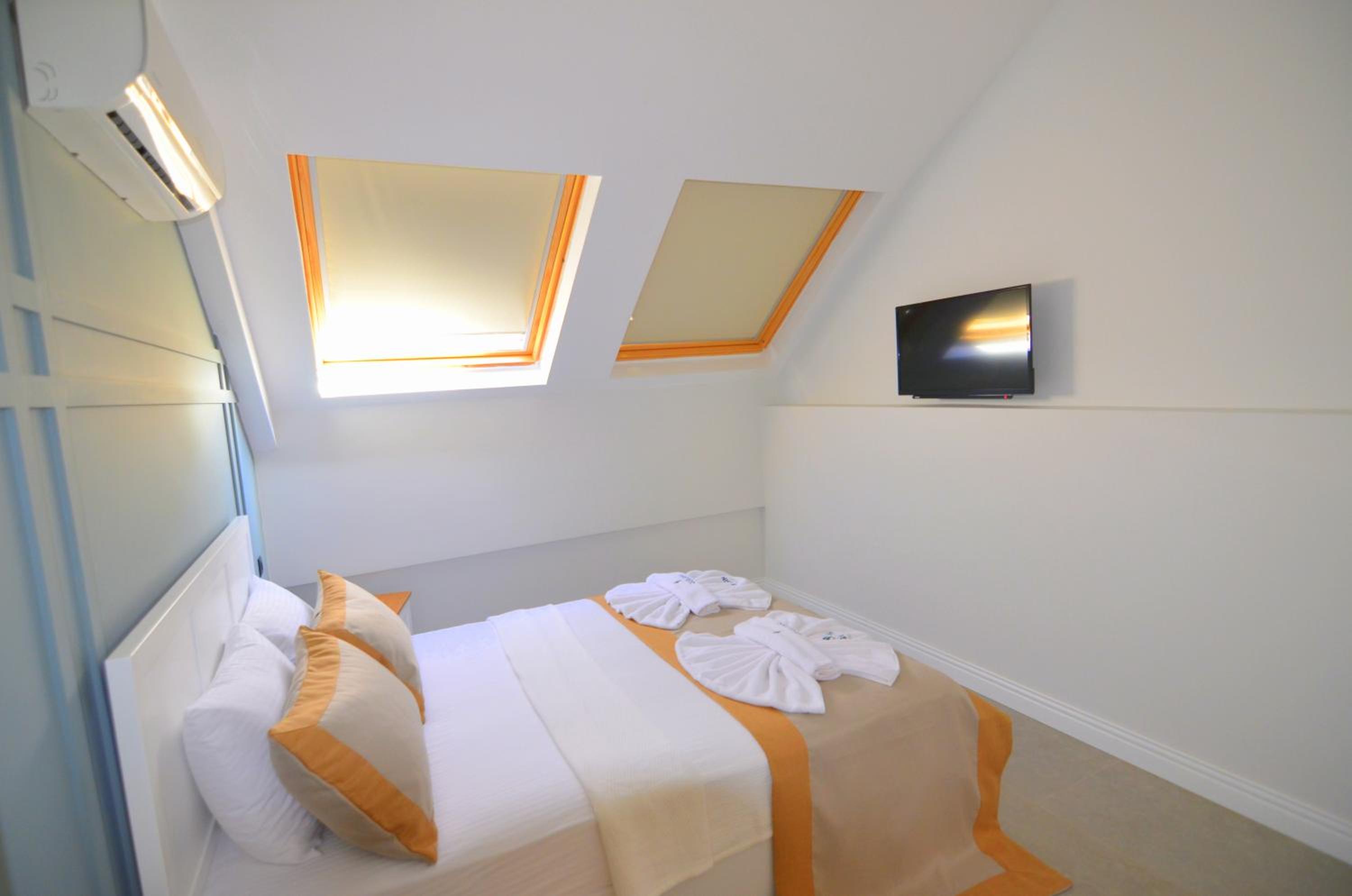 Juglans Suites - Image 14
