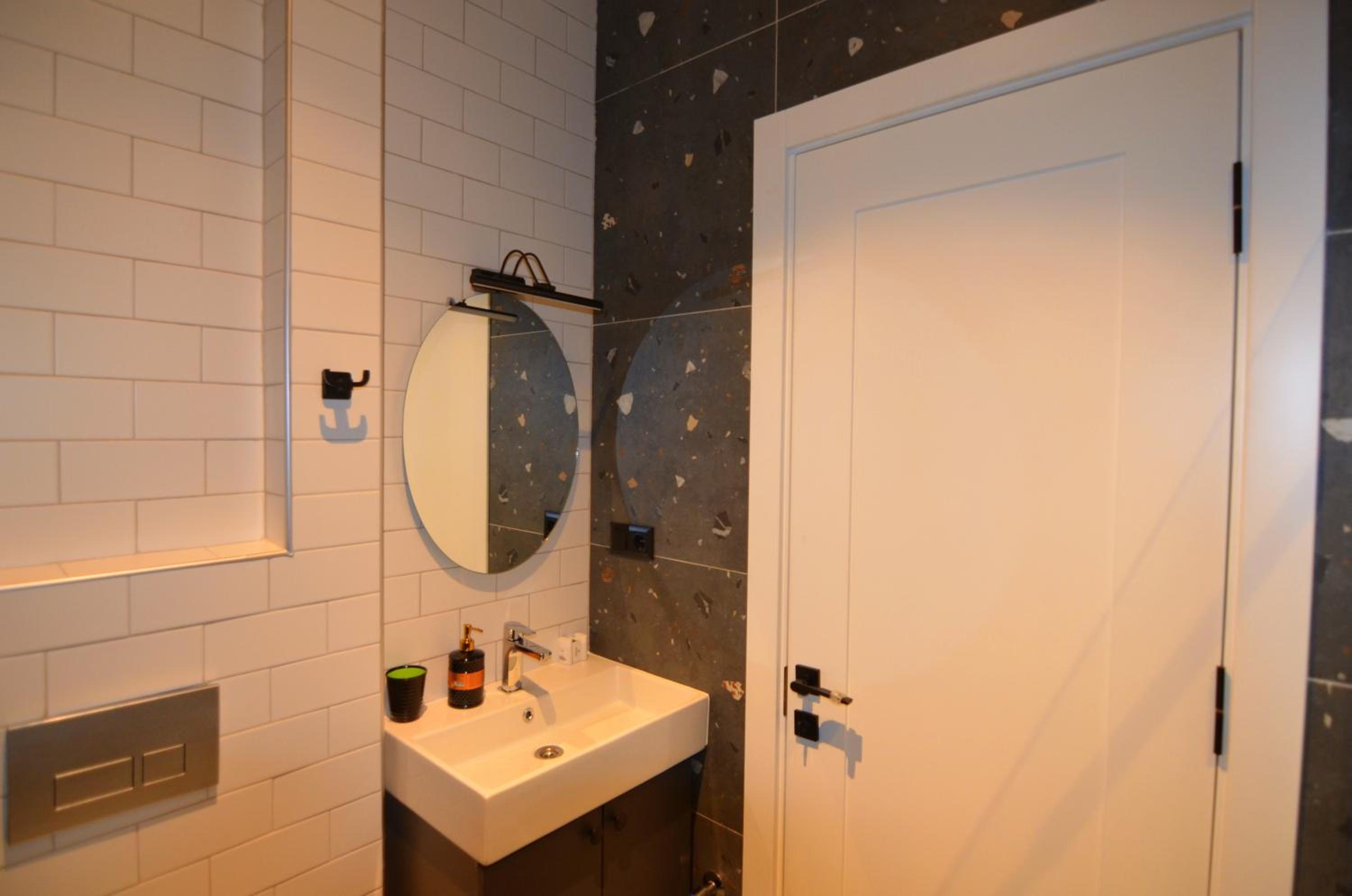 Juglans Suites - Image 48