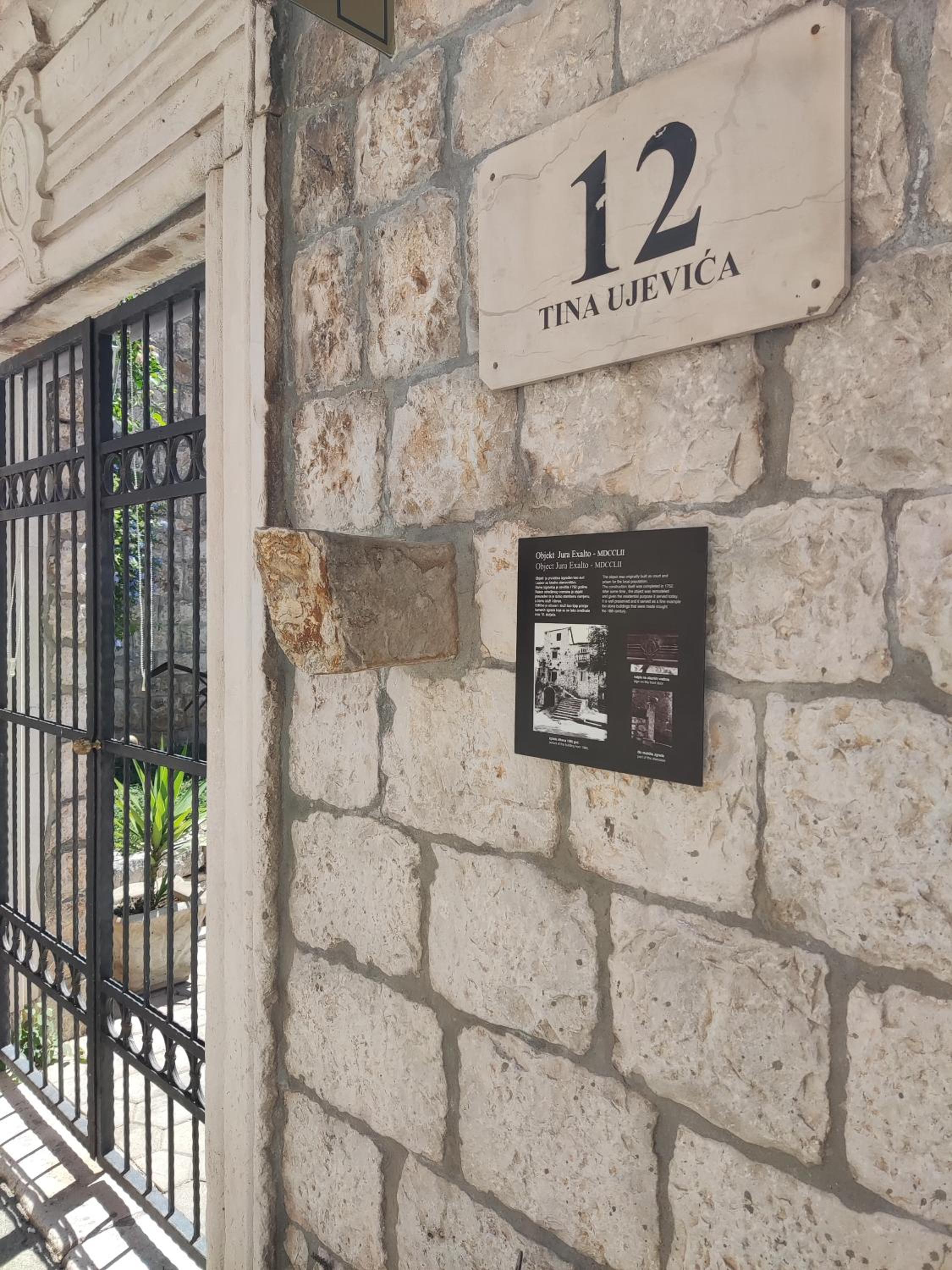 Guest House Exalto