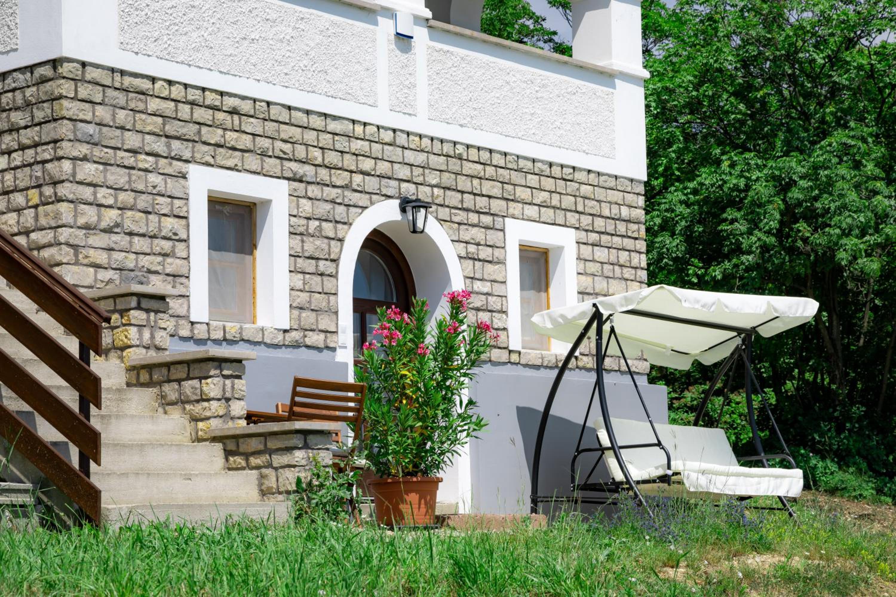 Photo 31