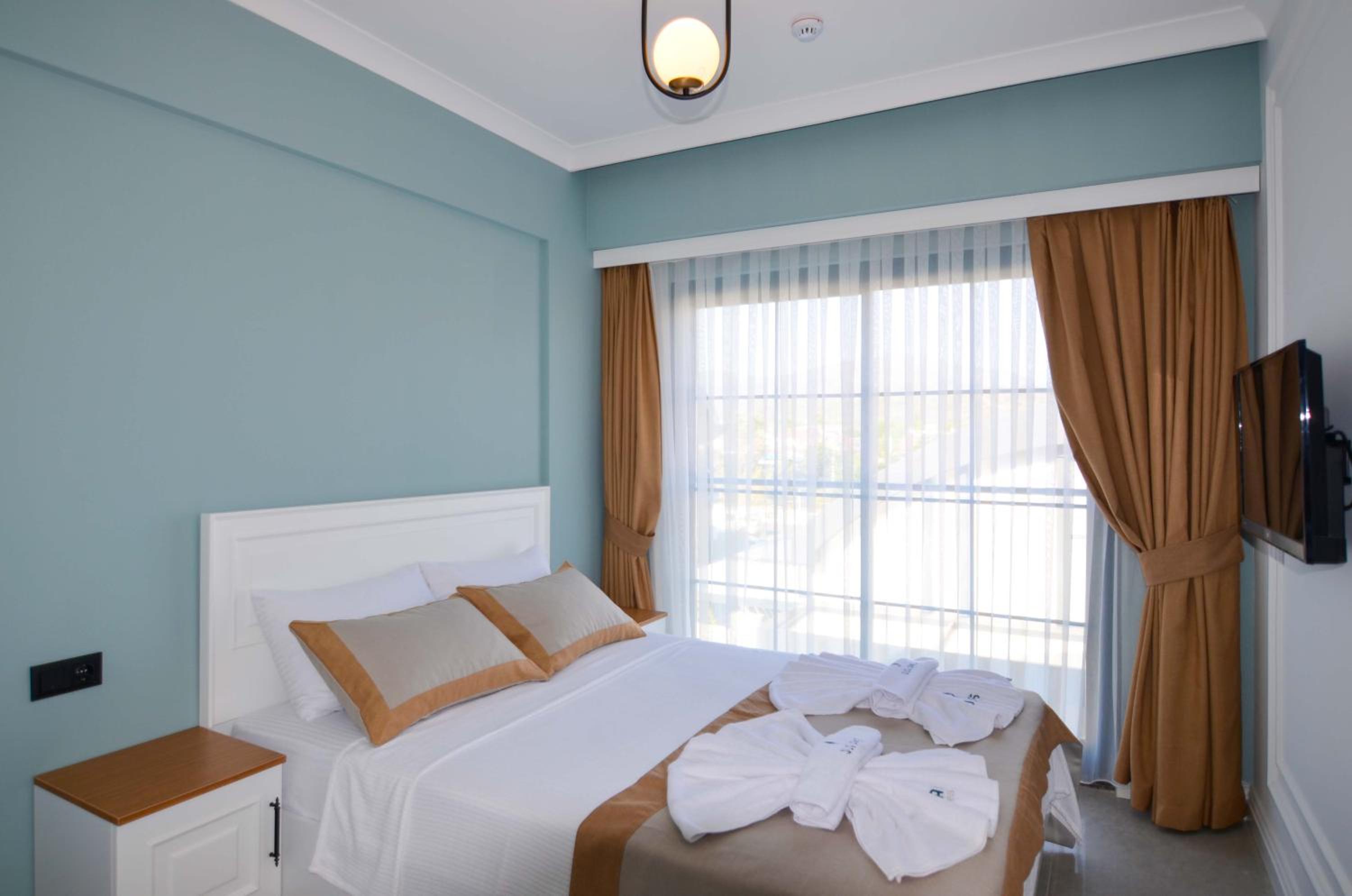 Juglans Suites - Image 18