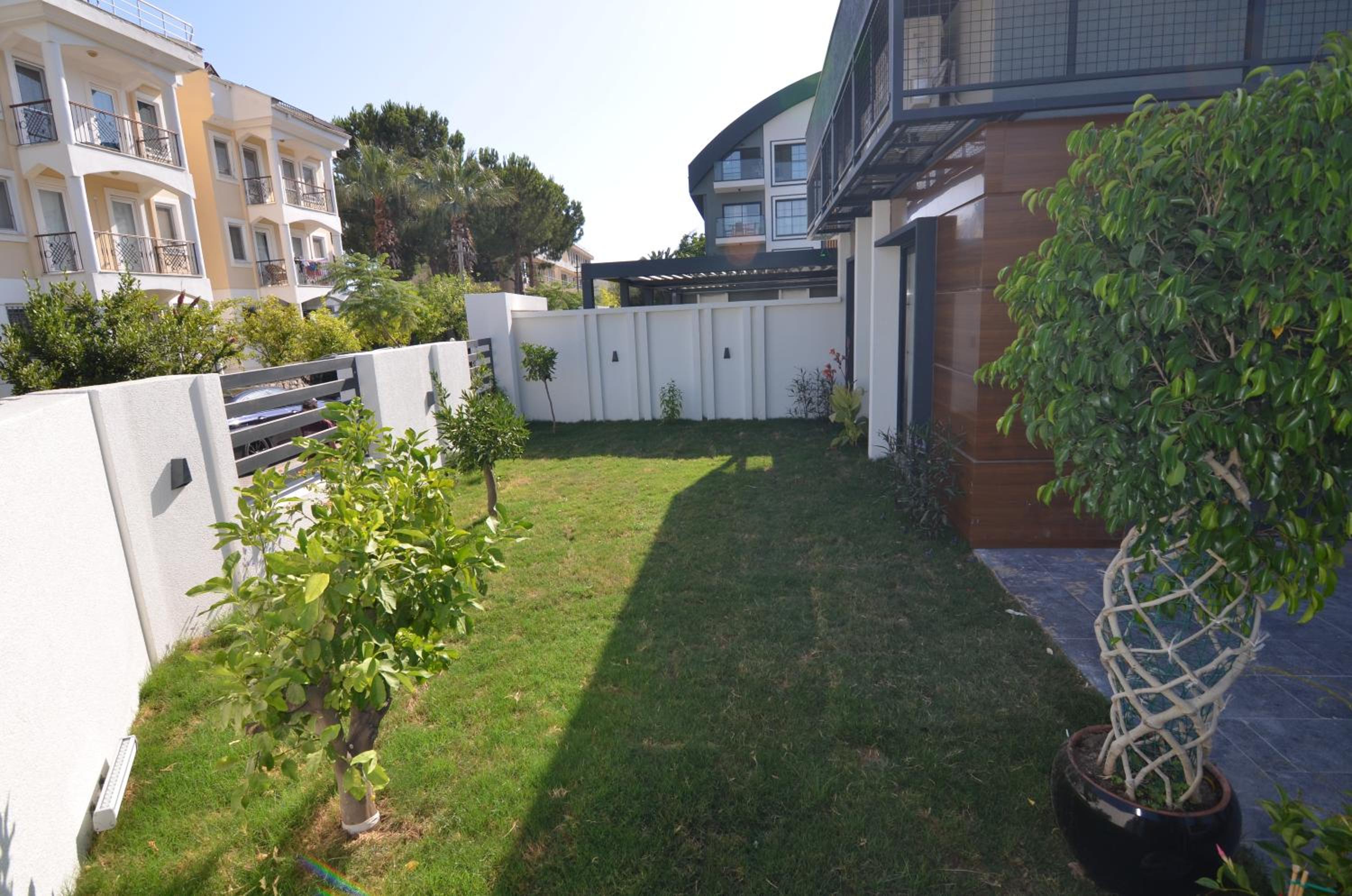 Juglans Suites - Image 22