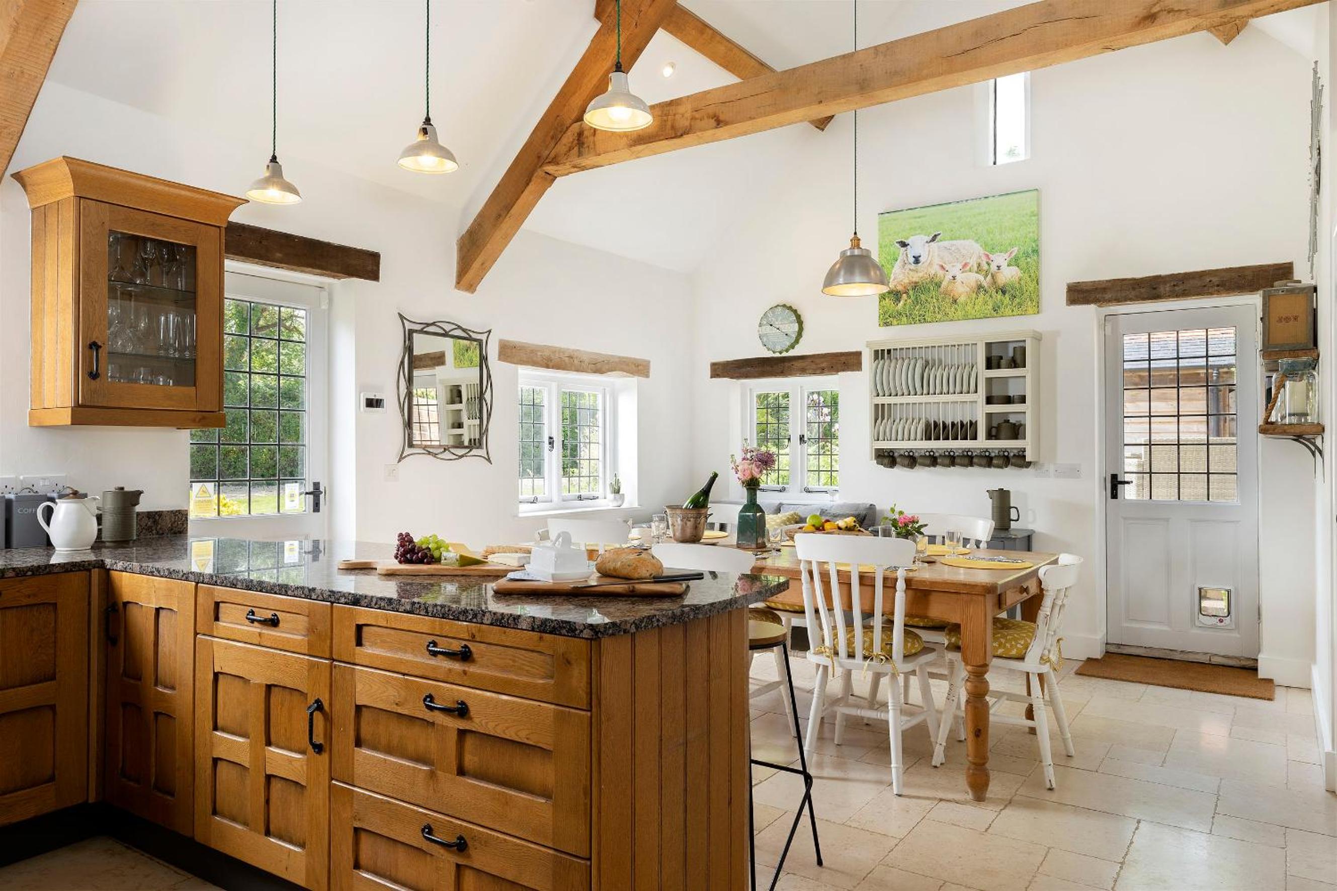 Blenheim Cottage, Beautiful 15th Century Cotswold Cottage, 4 Bed, Nr Chipping Campden view 3