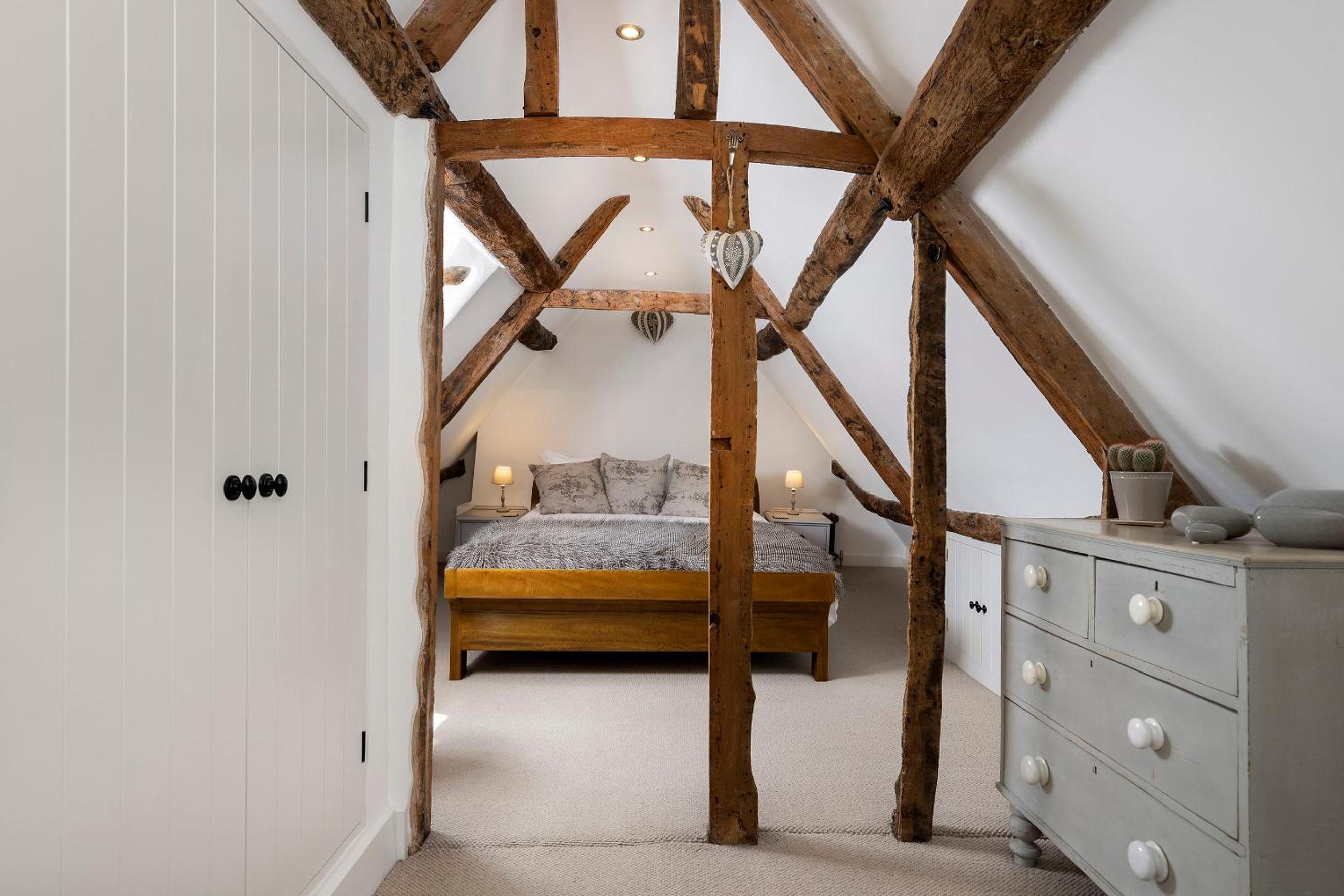 Blenheim Cottage, Beautiful 15th Century Cotswold Cottage, 4 Bed, Nr Chipping Campden view 4