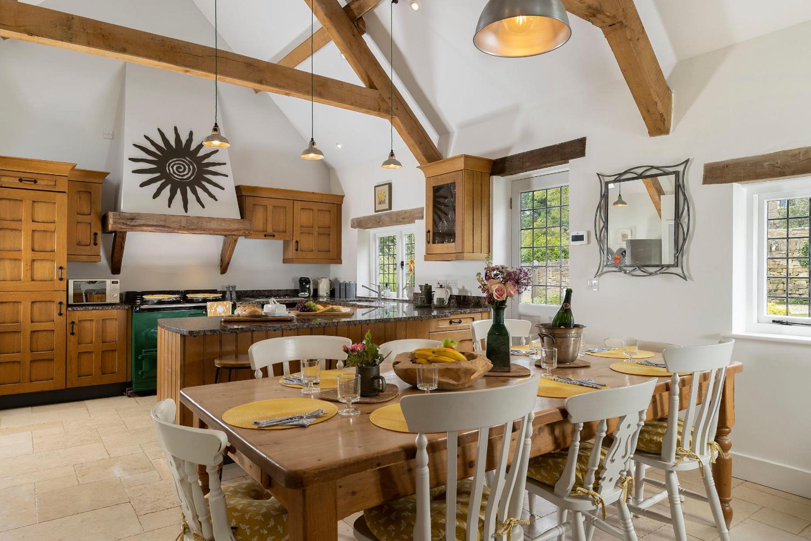 Blenheim Cottage, Beautiful 15th Century Cotswold Cottage, 4 Bed, Nr Chipping Campden view 2