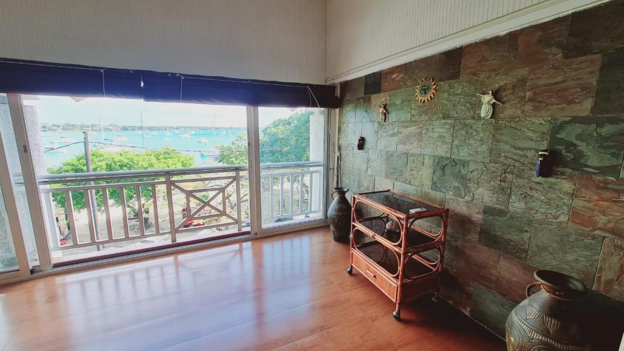 Beachfront penthouse with panoramic ocean view view 3