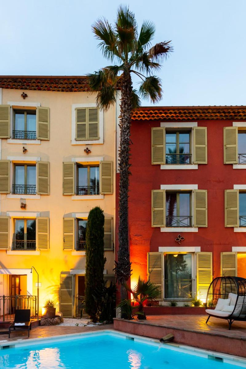hotel building