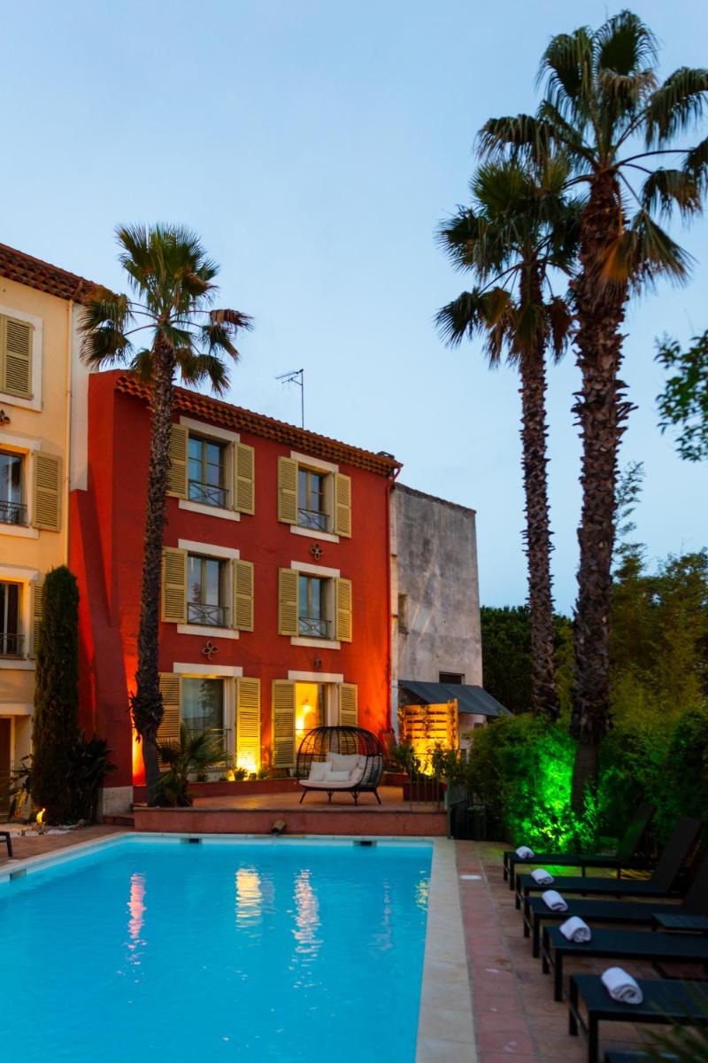 hotel building