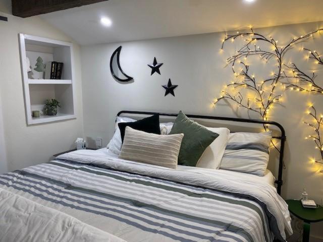 Tamarron Gambel Oak 769
