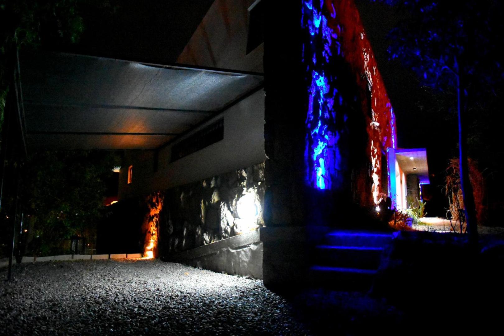 LA PEDRERA - VILLA DEL LAGO - Carlos Paz - Córdoba - Argentina