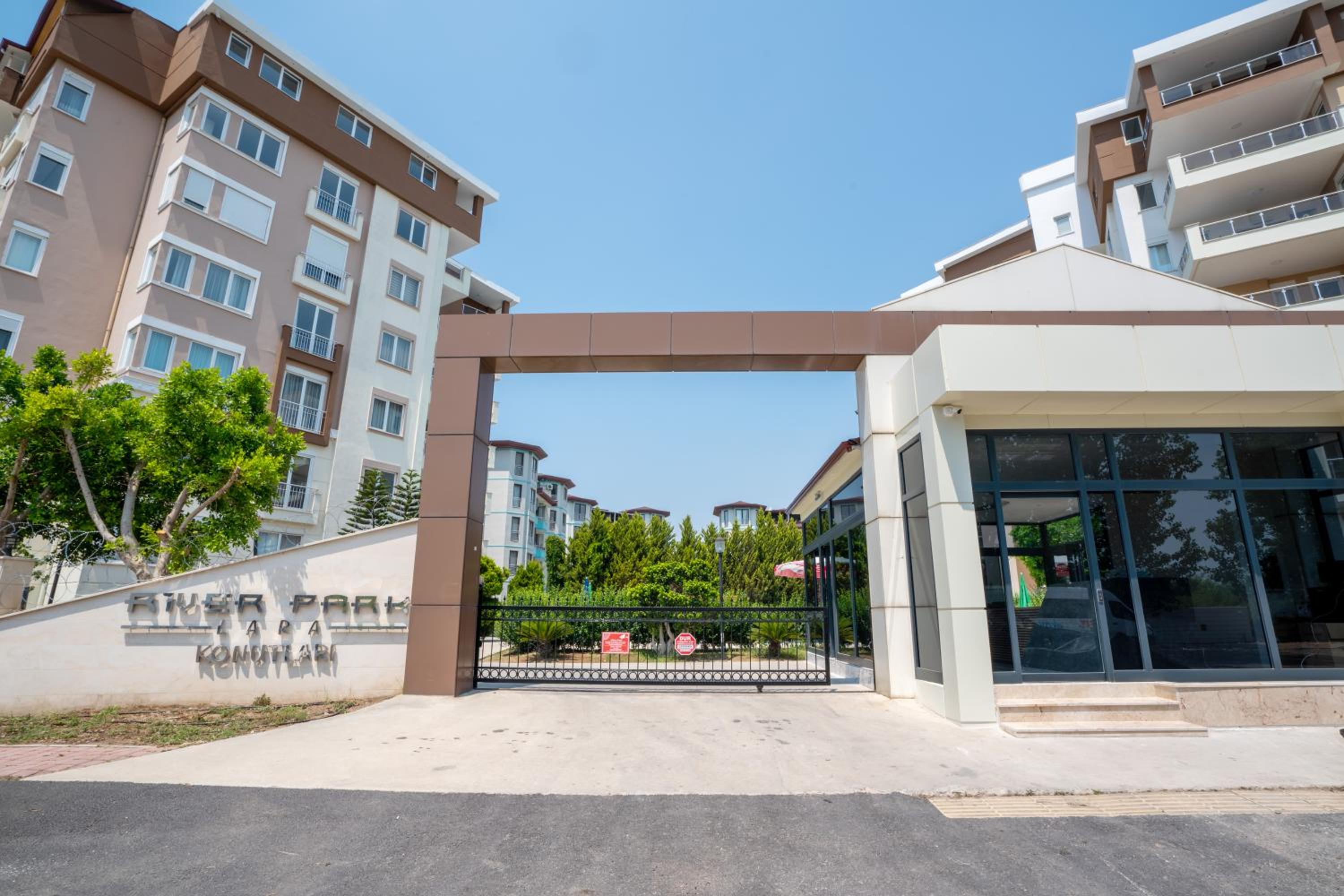 River Park Residence Lara - Image 39