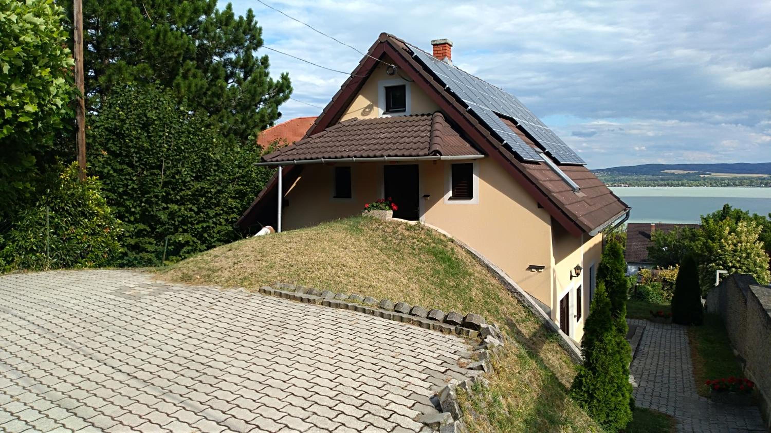 Photo 27