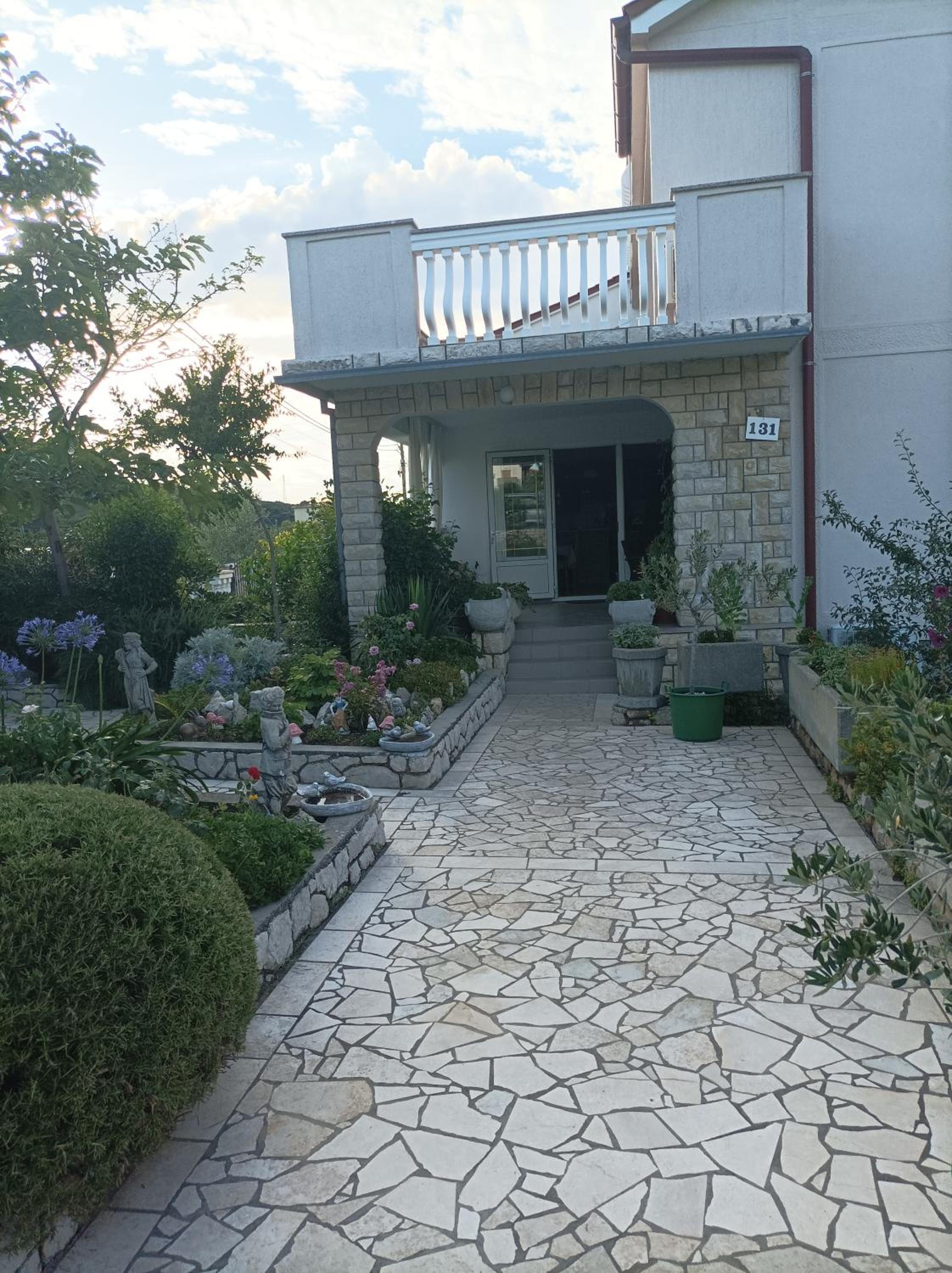 Photo 30
