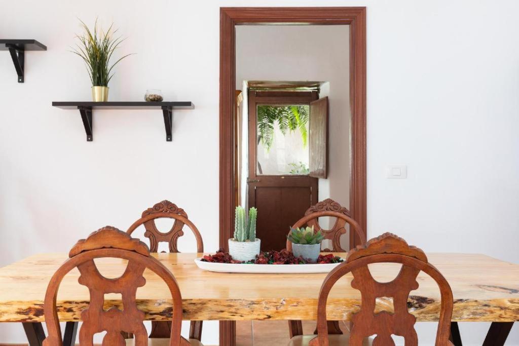 CASA CANARIA ACERÓ