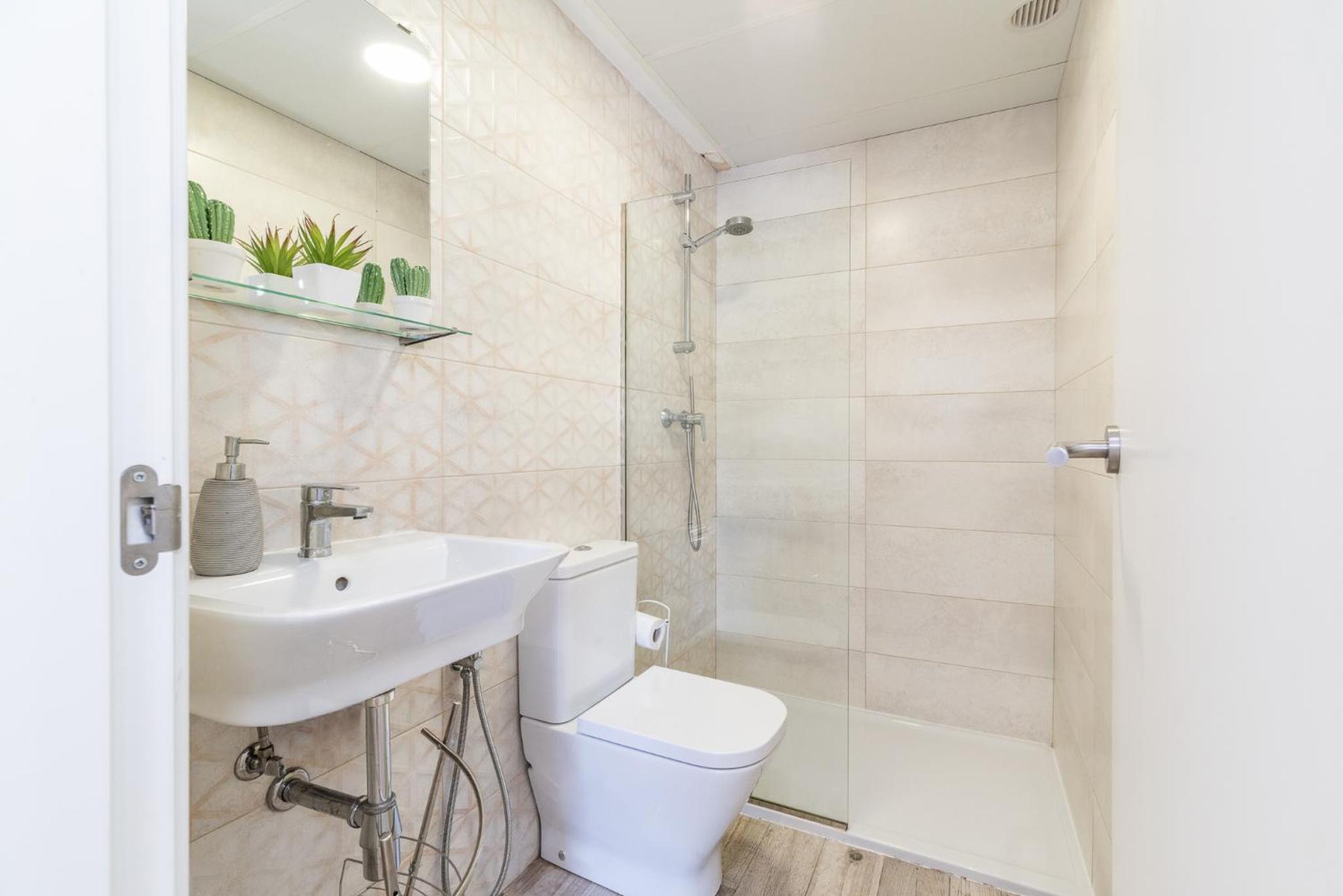 Moderno Apartamento en Centro de Granada