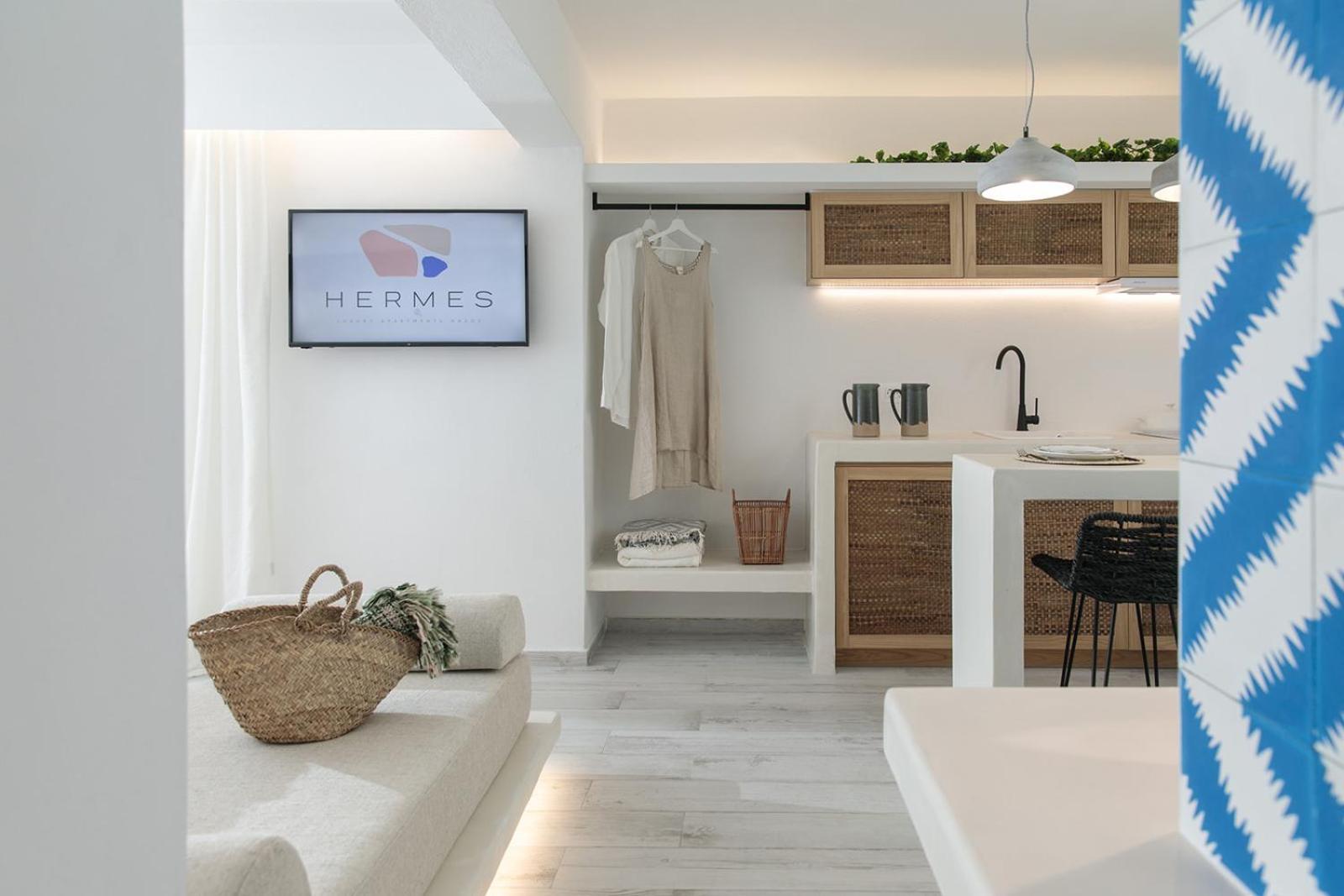 Hermes Luxury Suites view 5