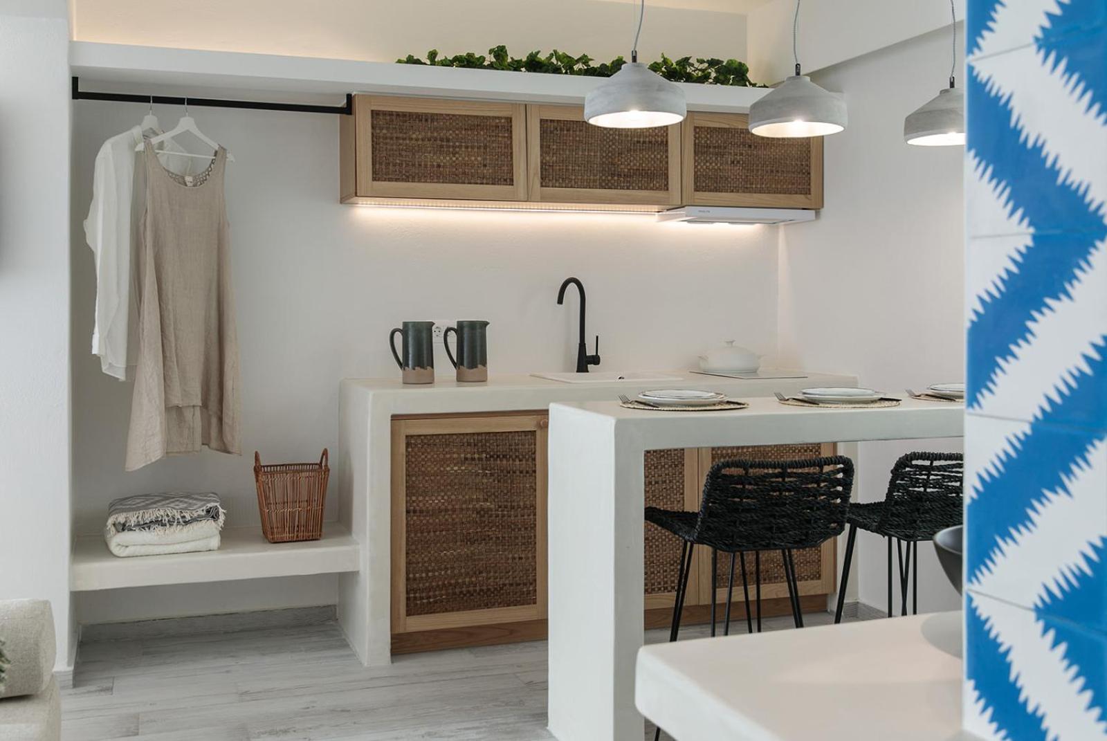 Hermes Luxury Suites view 3