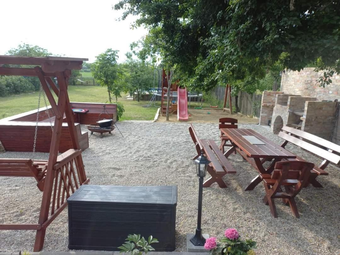 Photo 21
