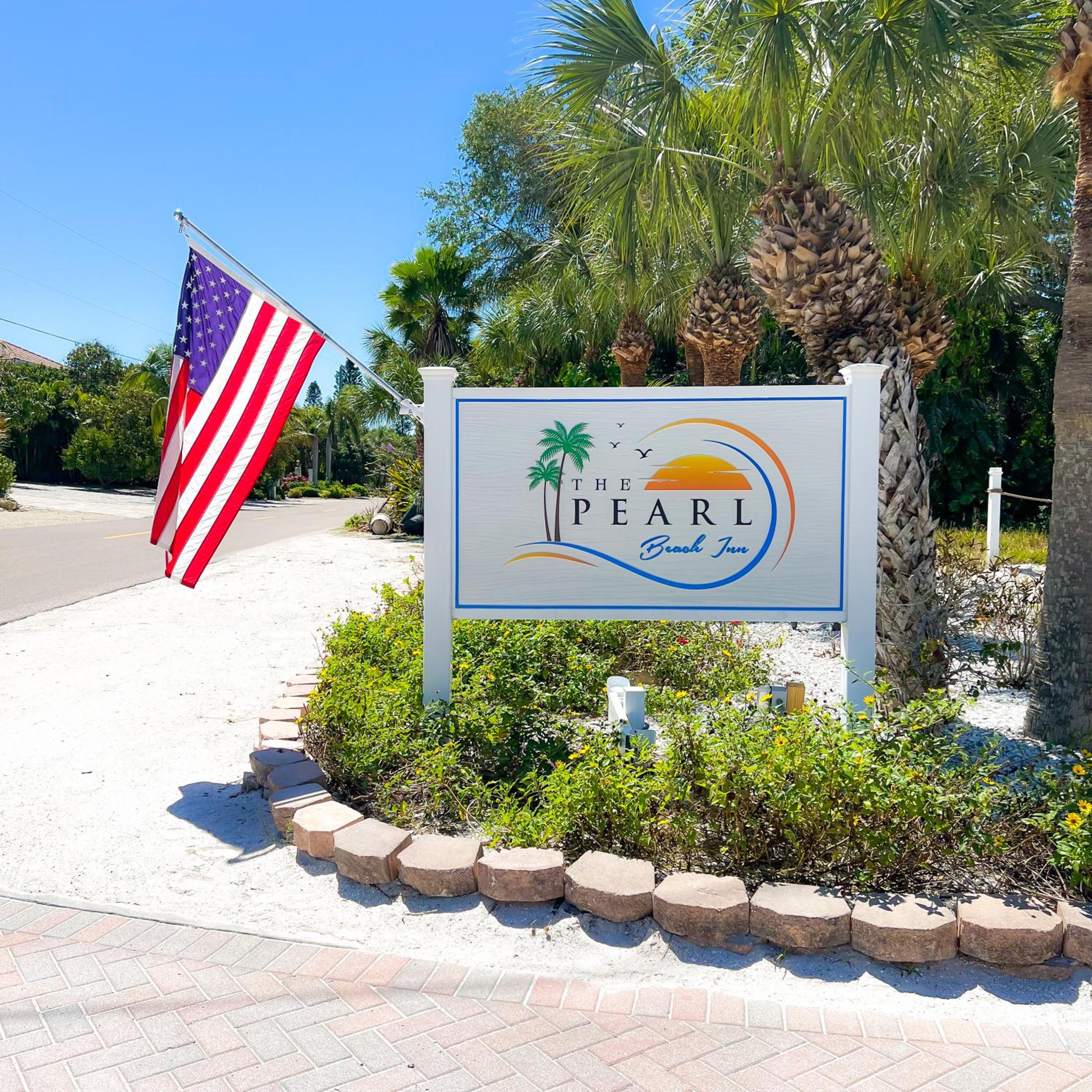 The Pearl Beach Inn