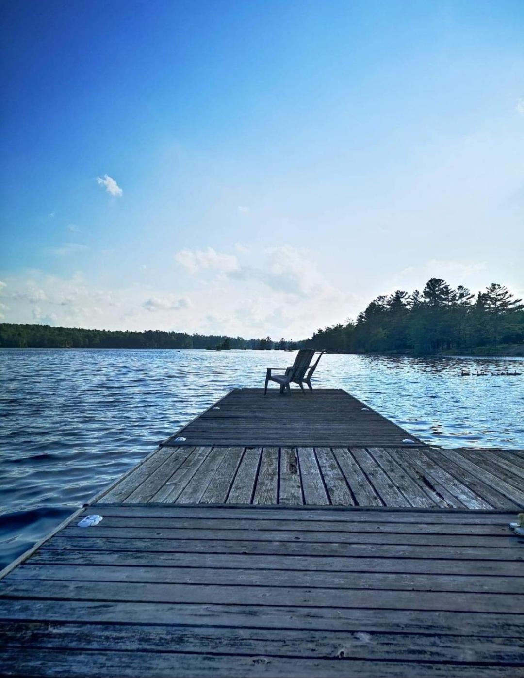 Westwind Inn on the Lake