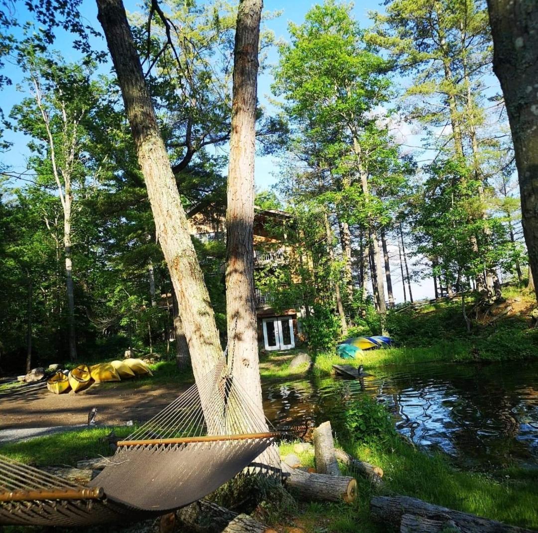Westwind Inn on the Lake