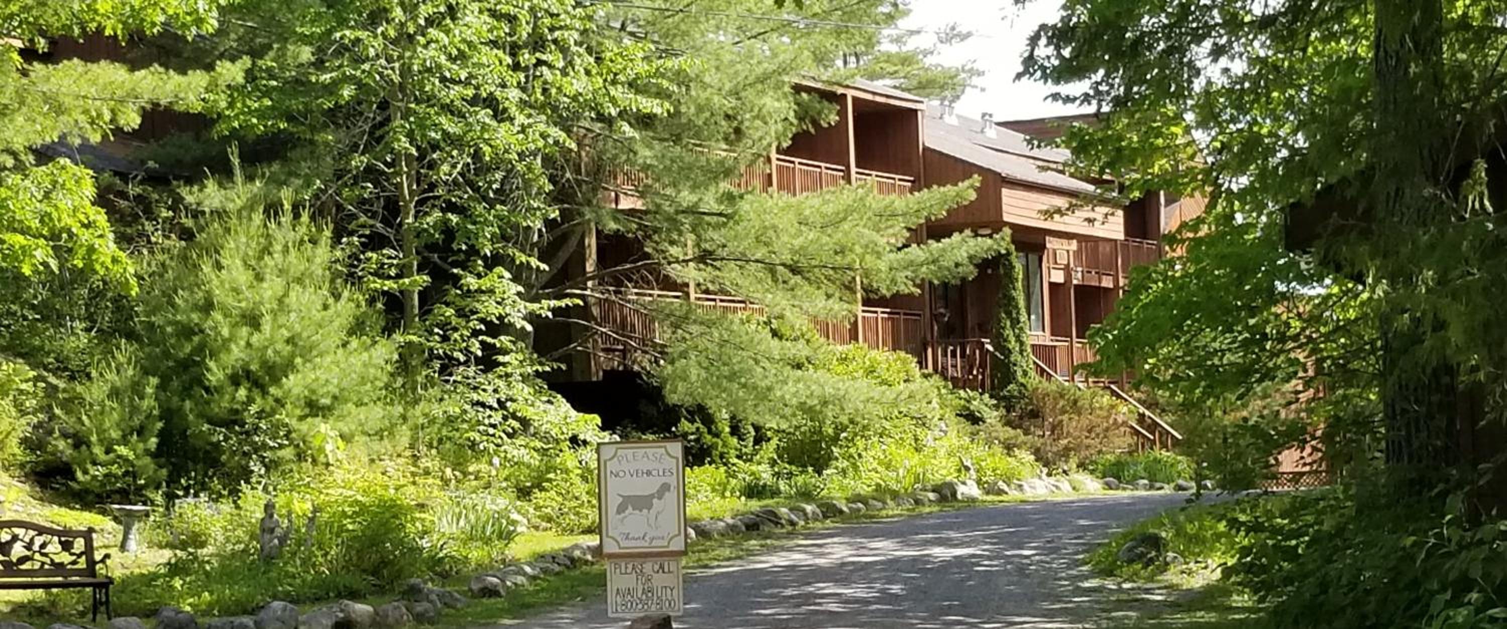 Westwind Inn on the Lake