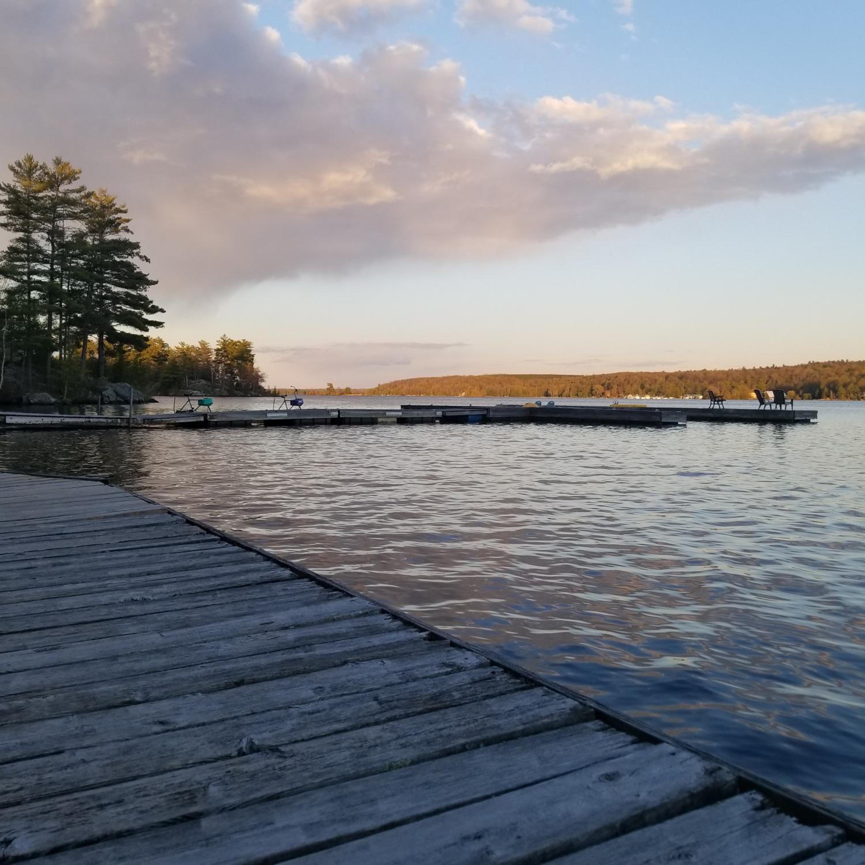 Westwind Inn on the Lake