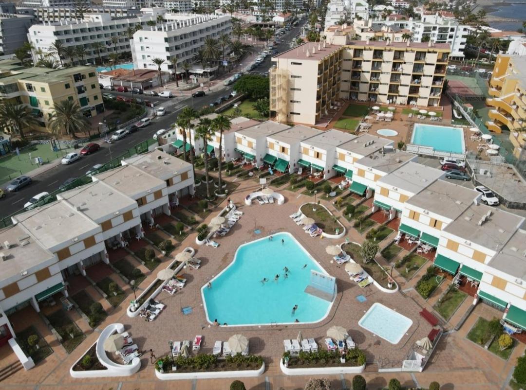 Barber Las Brisas view 2