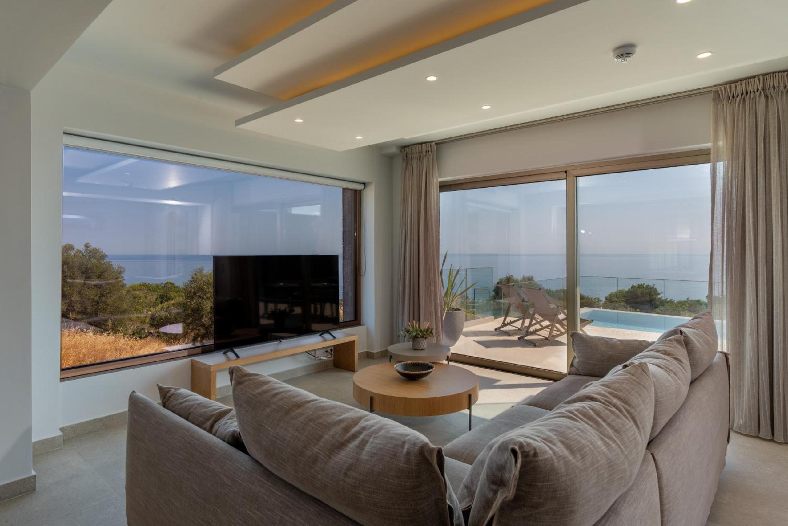 Villa Onyx - With Private Heated Pool view 2