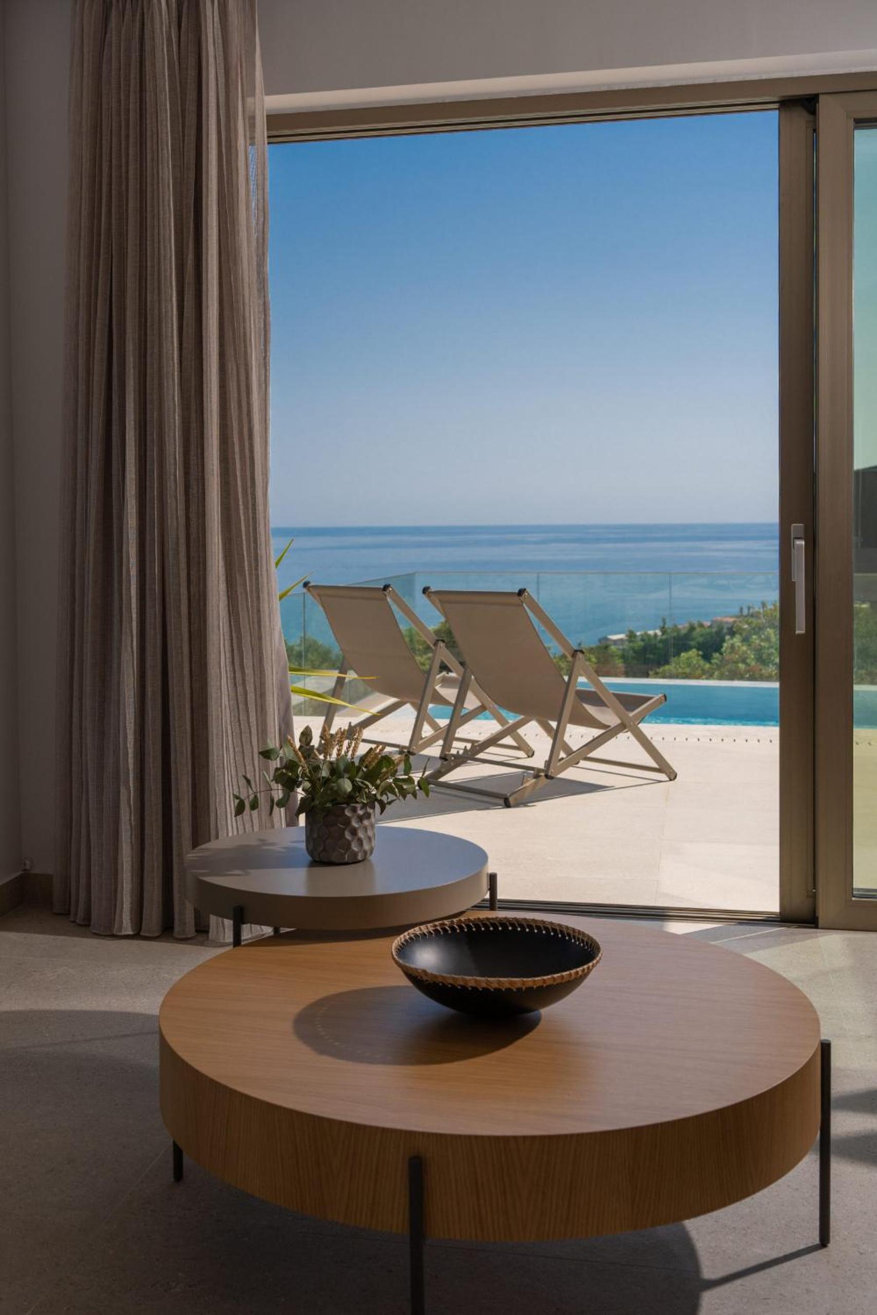 Villa Onyx - With Private Heated Pool view 5