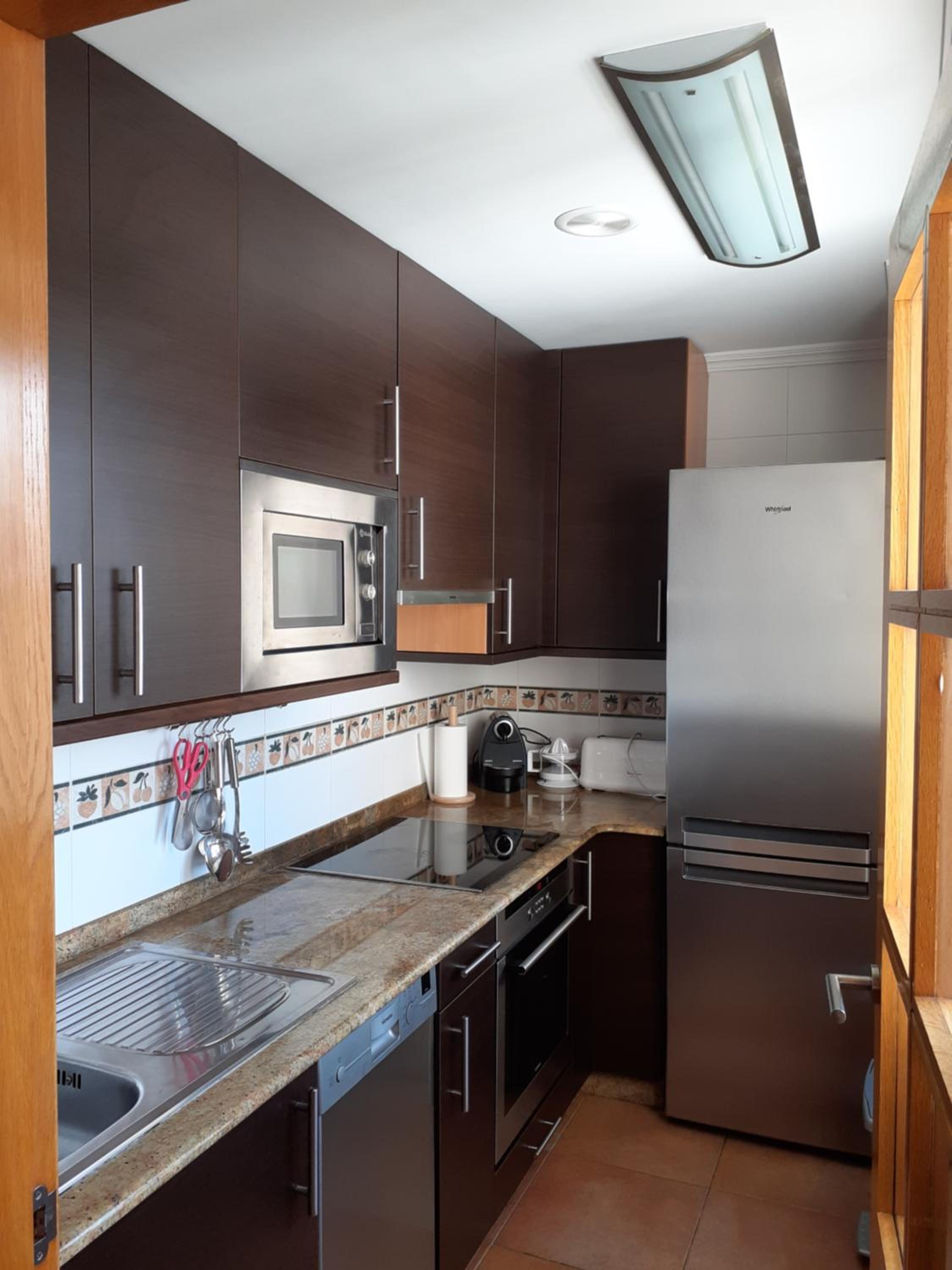 Atico con terraza y piscina comunitaria