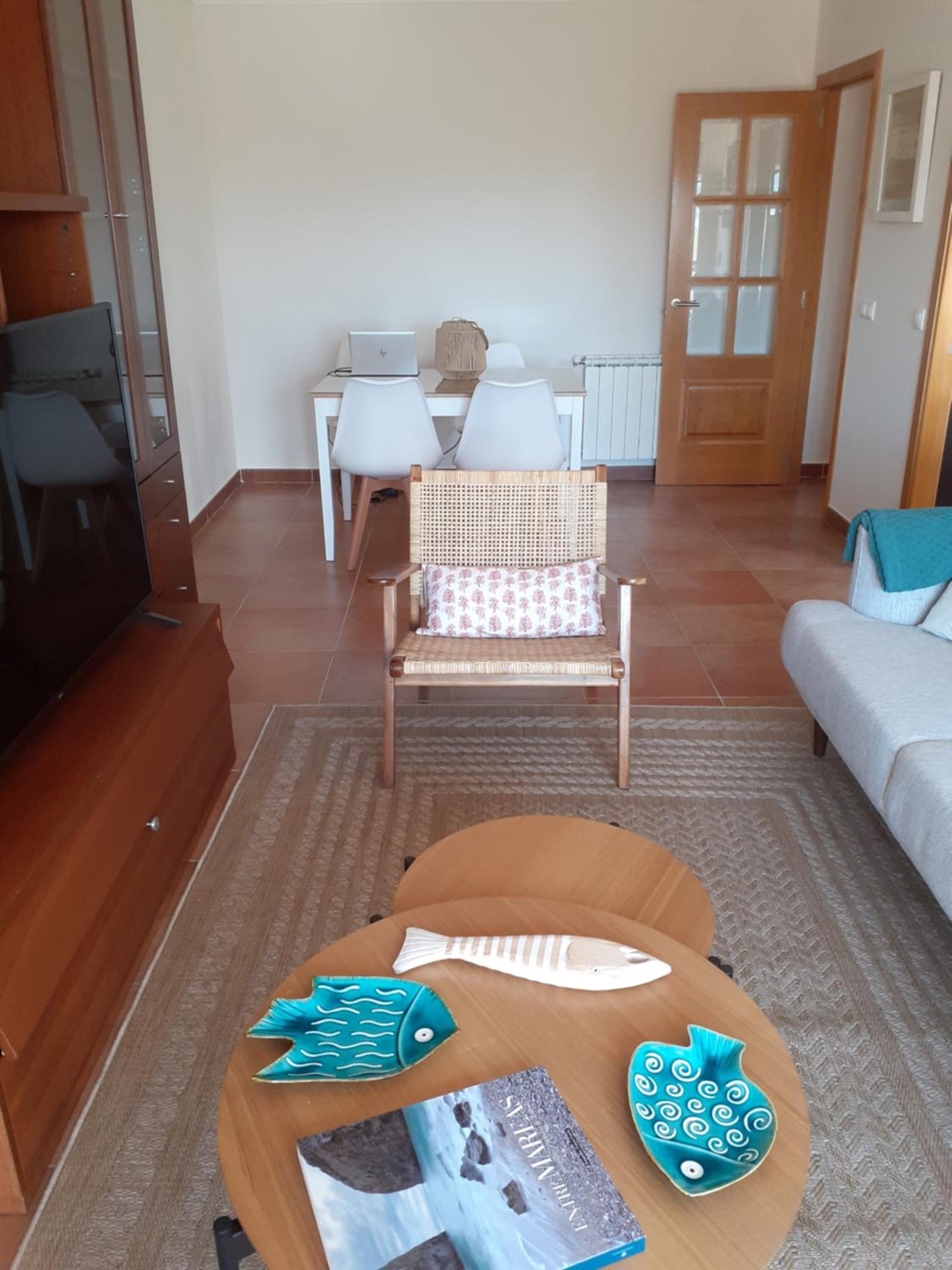 Atico con terraza y piscina comunitaria
