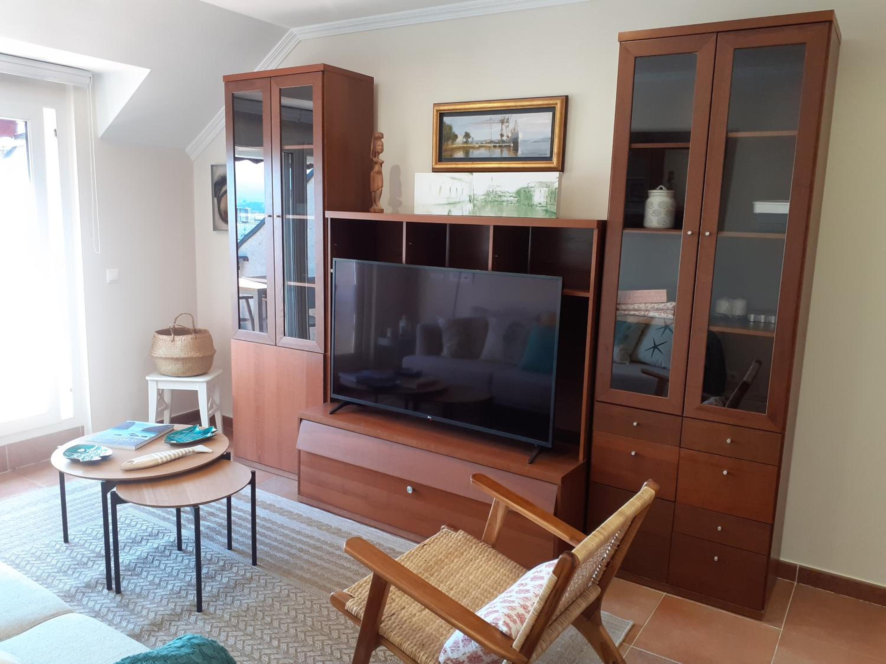 Atico con terraza y piscina comunitaria