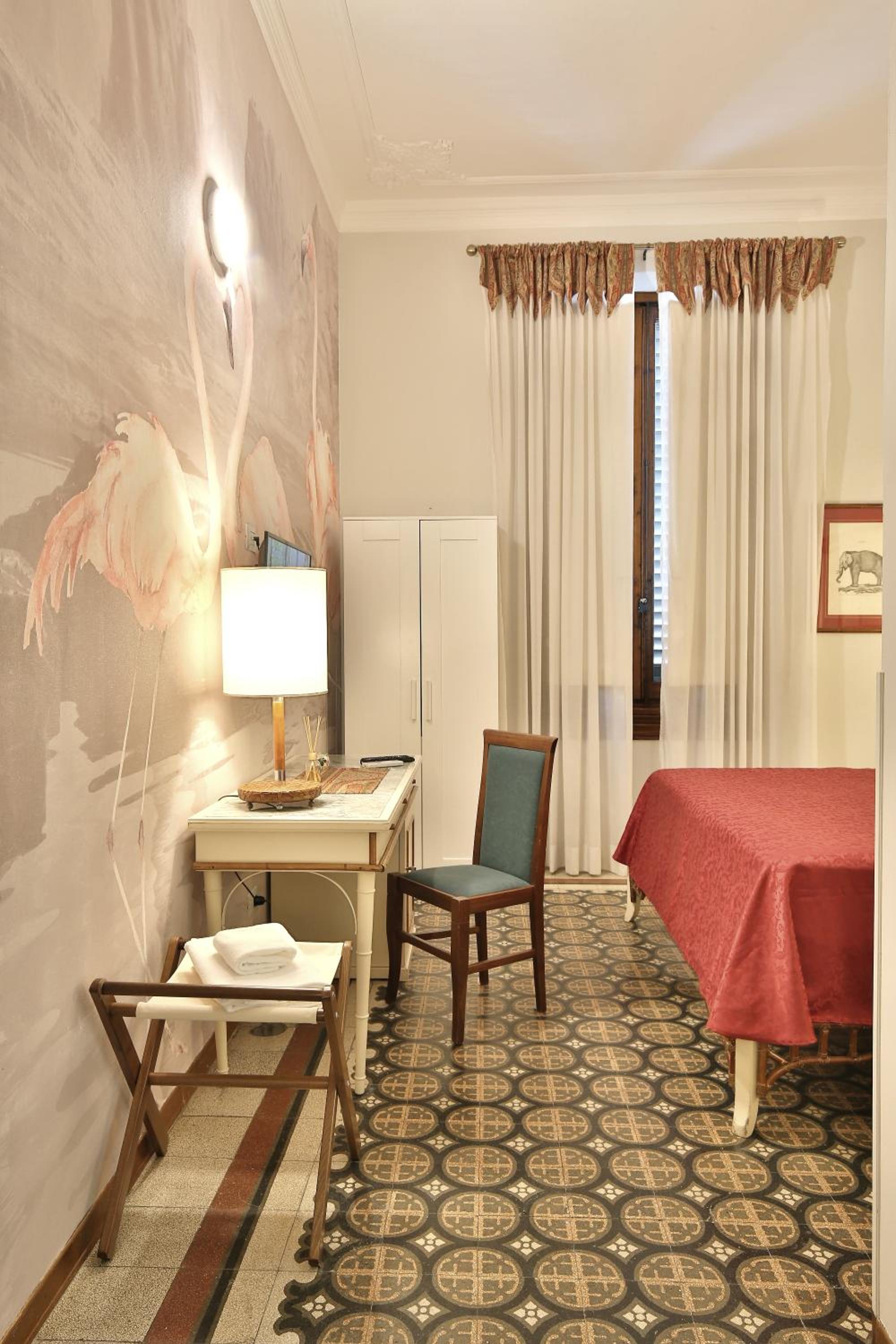 MADAMA GUEST HOUSE