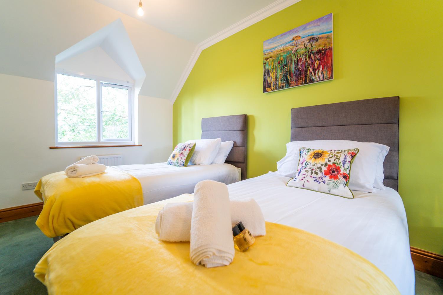 Morea Cottage - 2 Bed - Hot tub view 2