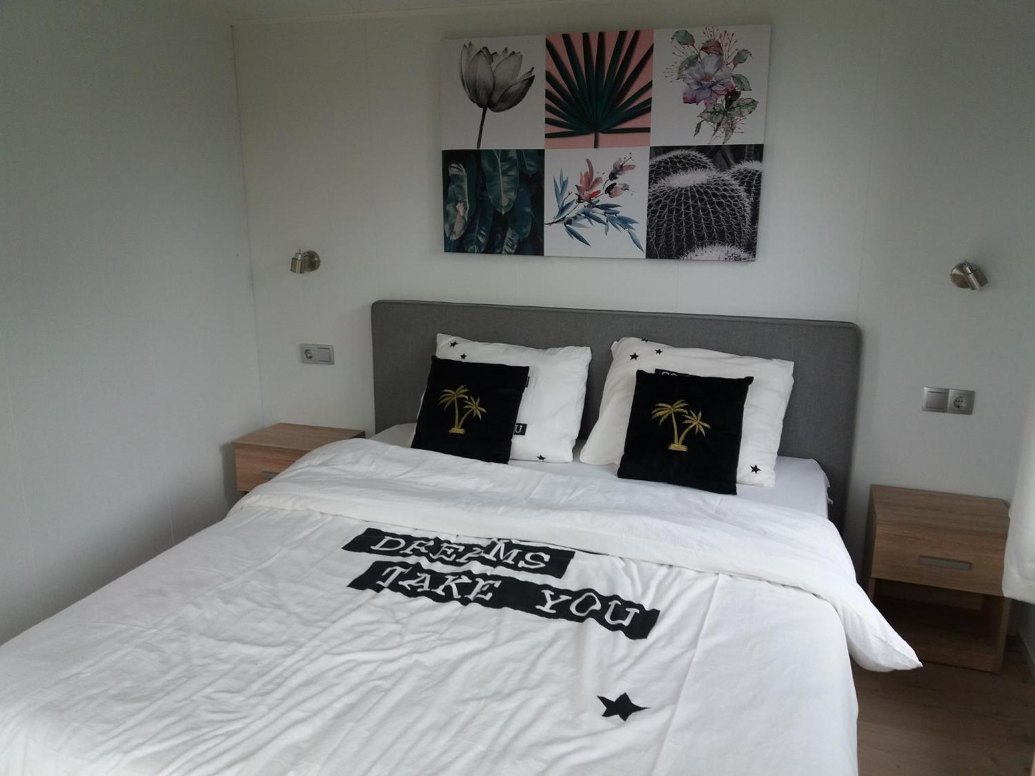 Luxe bungalow op rustig vakantiepark.