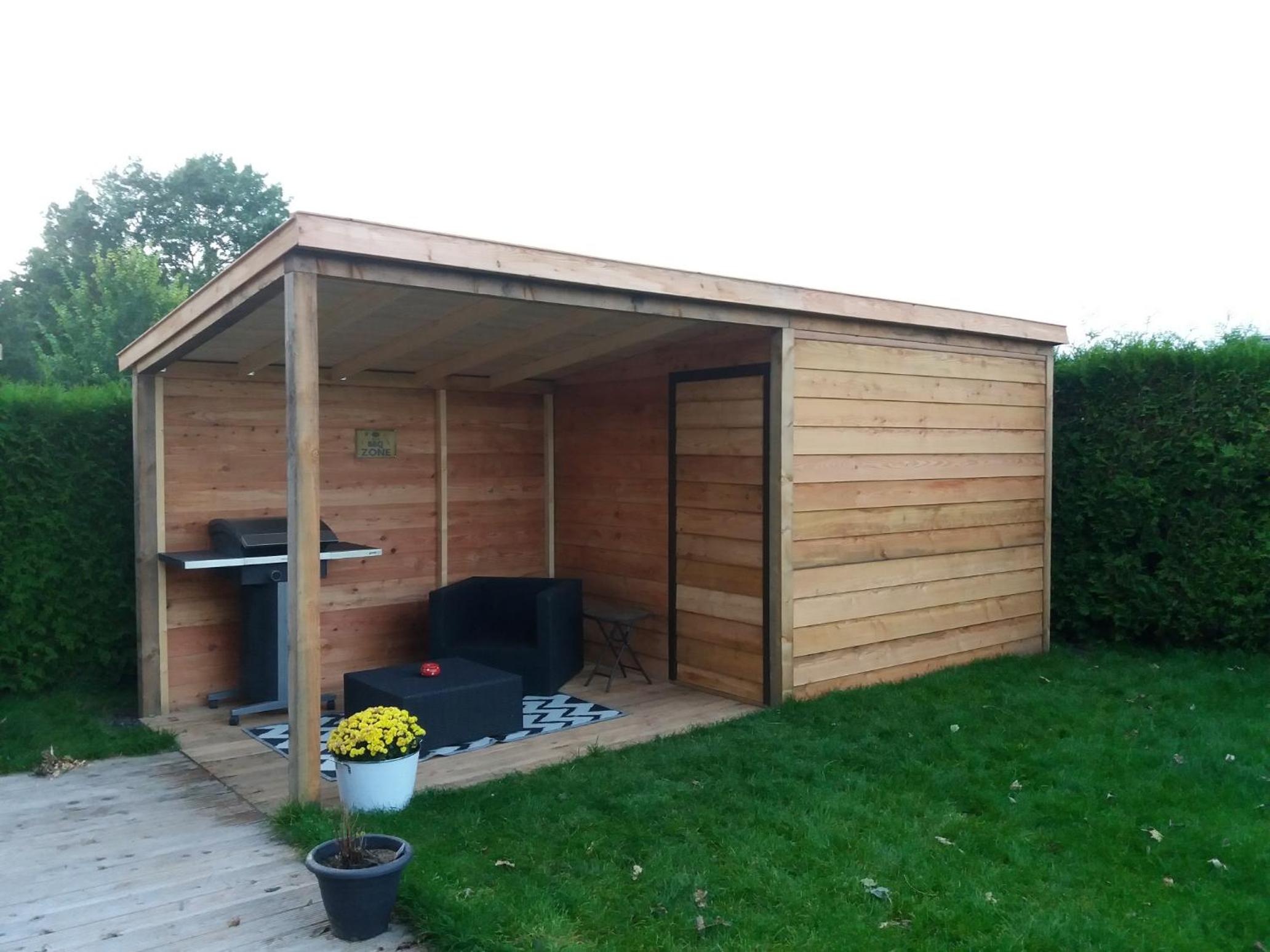 Luxe bungalow op rustig vakantiepark.