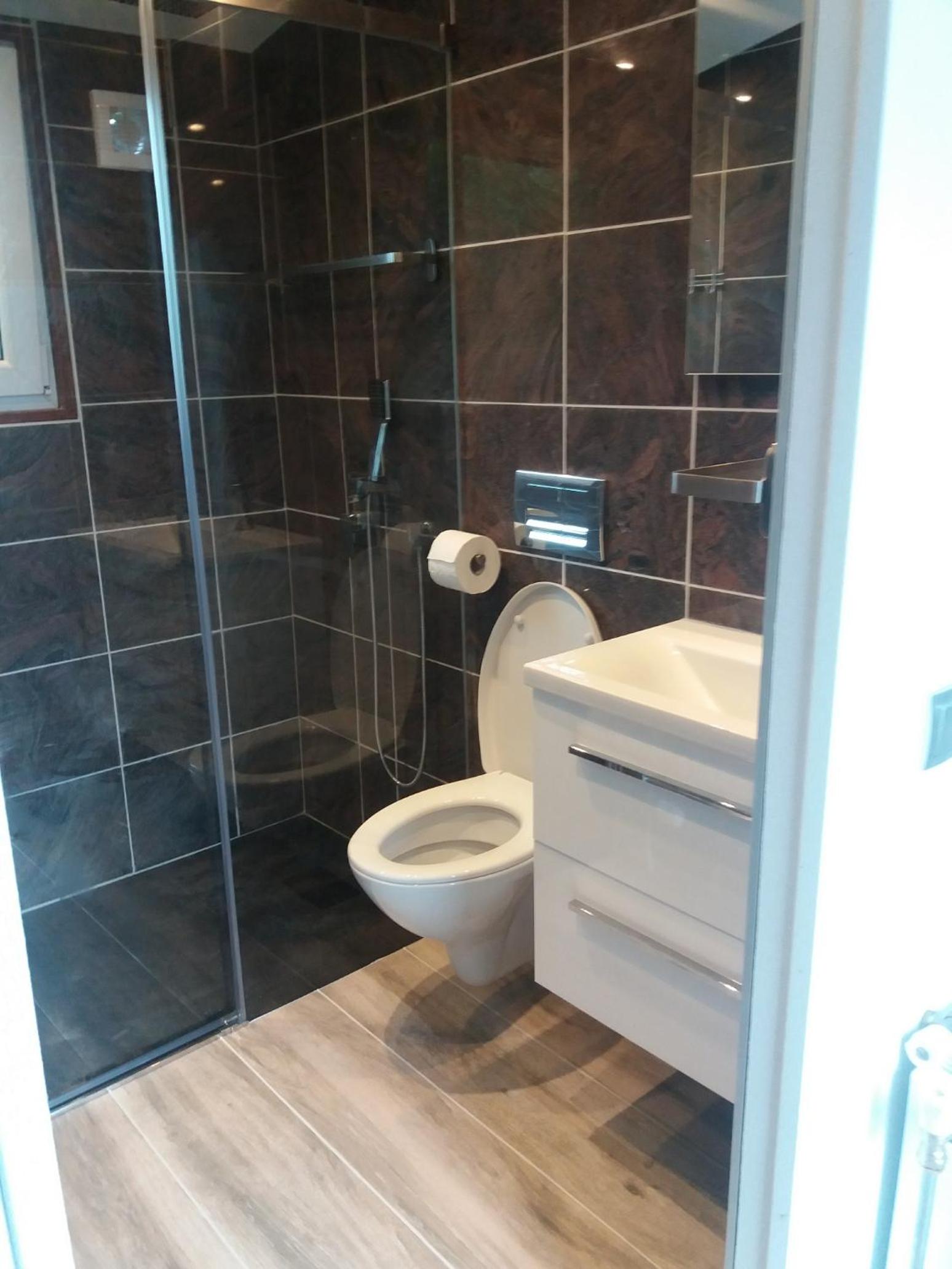 Luxe bungalow op rustig vakantiepark.