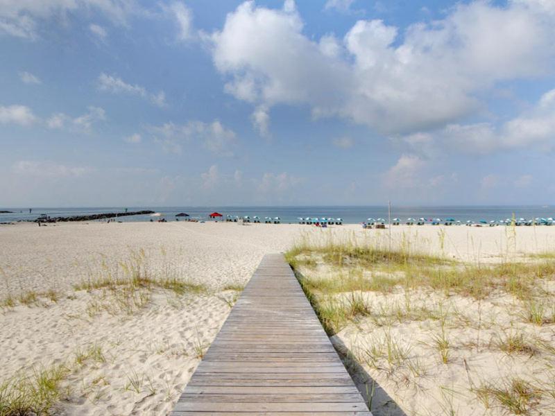 Grand Pointe #714