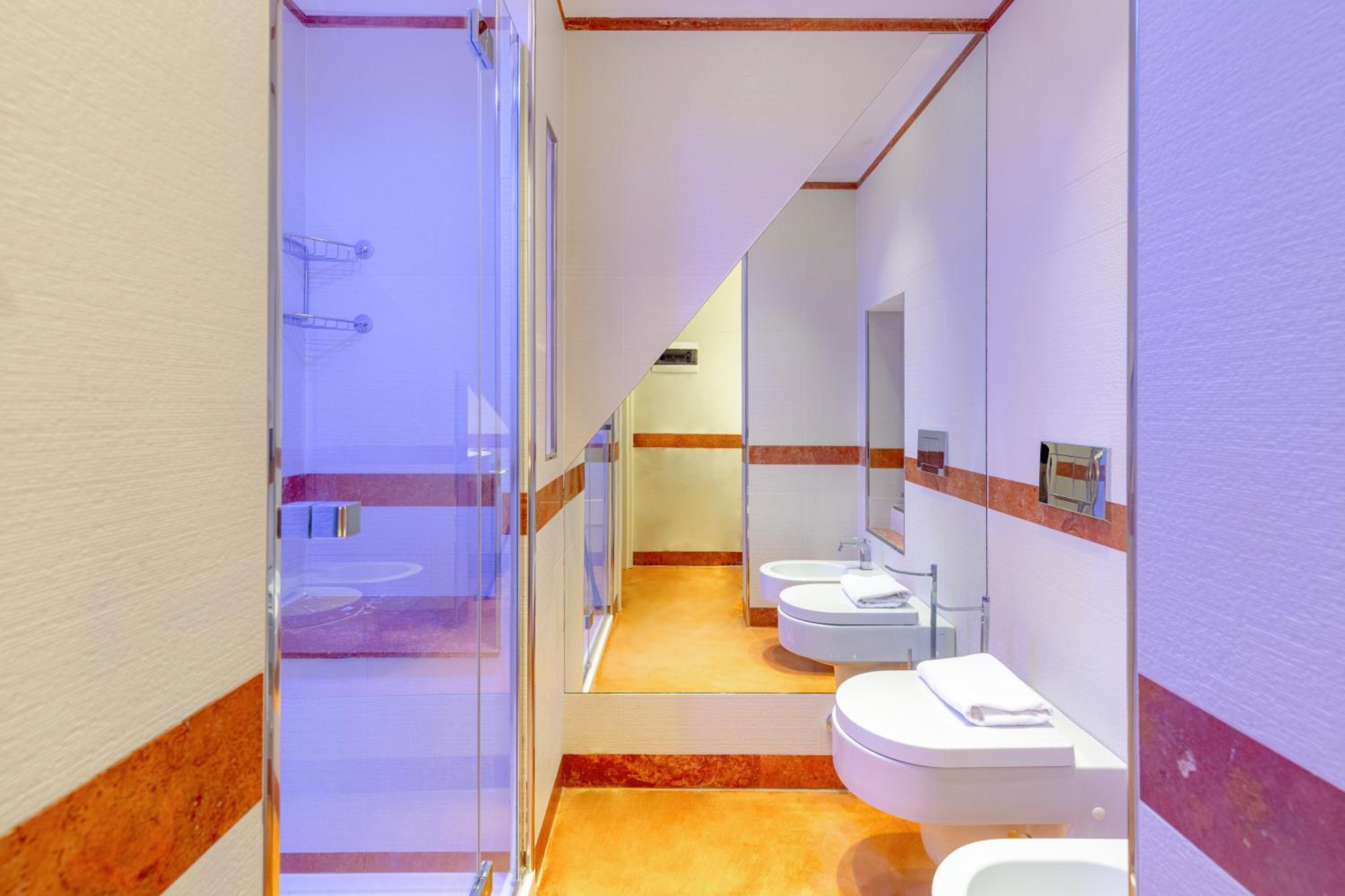 Aurora Garden Lodging - Rooms & Apartment