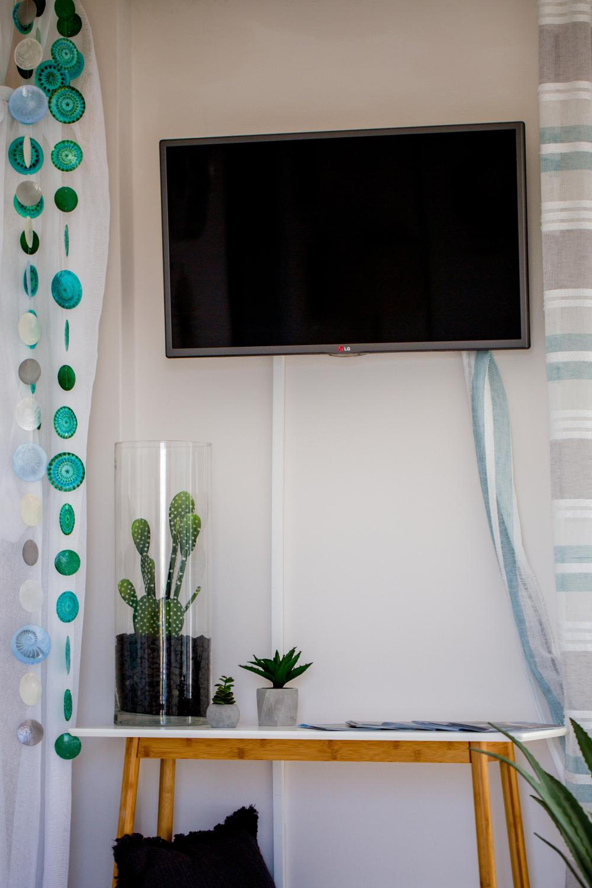 Loutraki Getaway - Cozy and Quiet Nest view 4