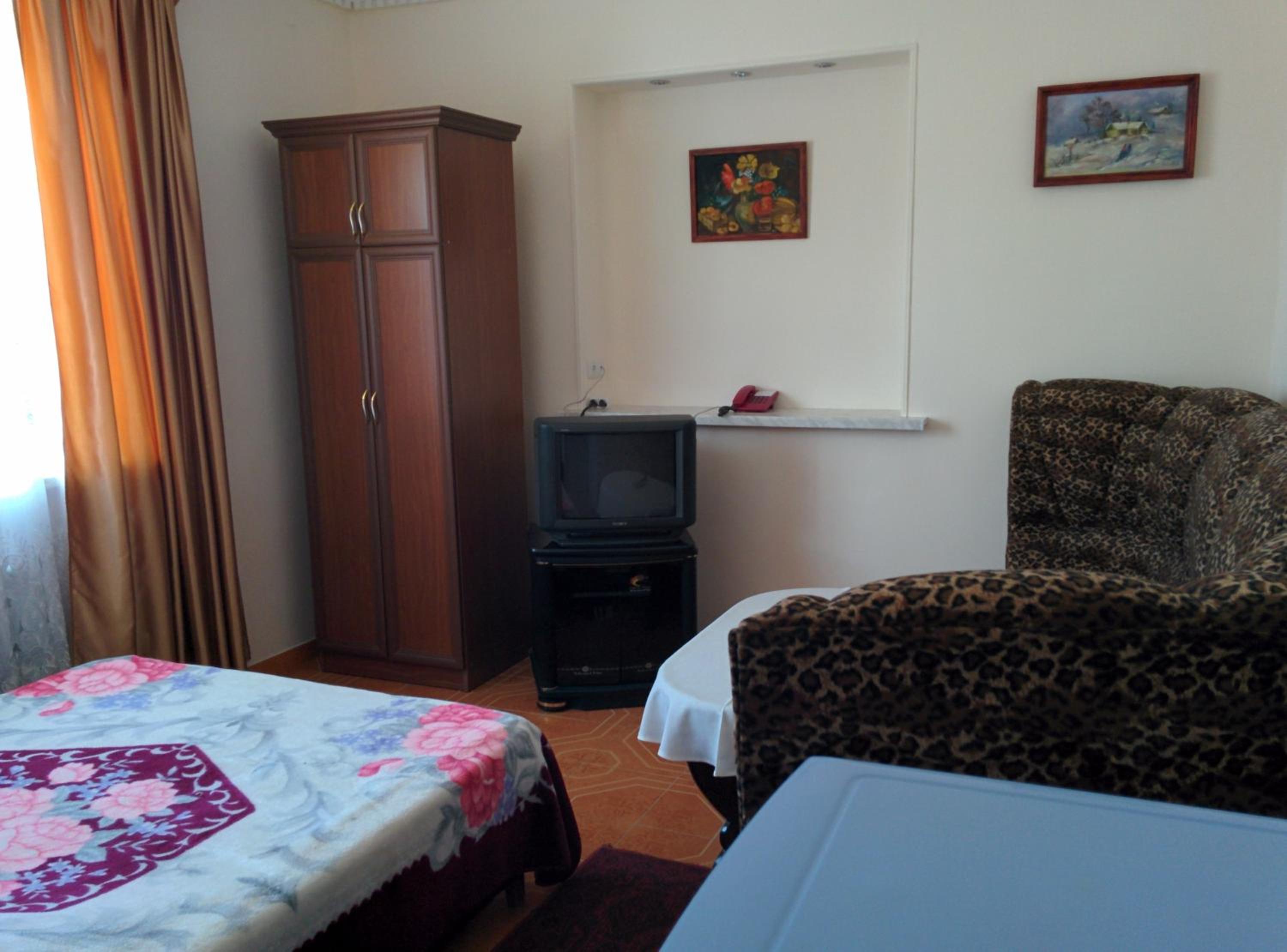 Erazank Hotel